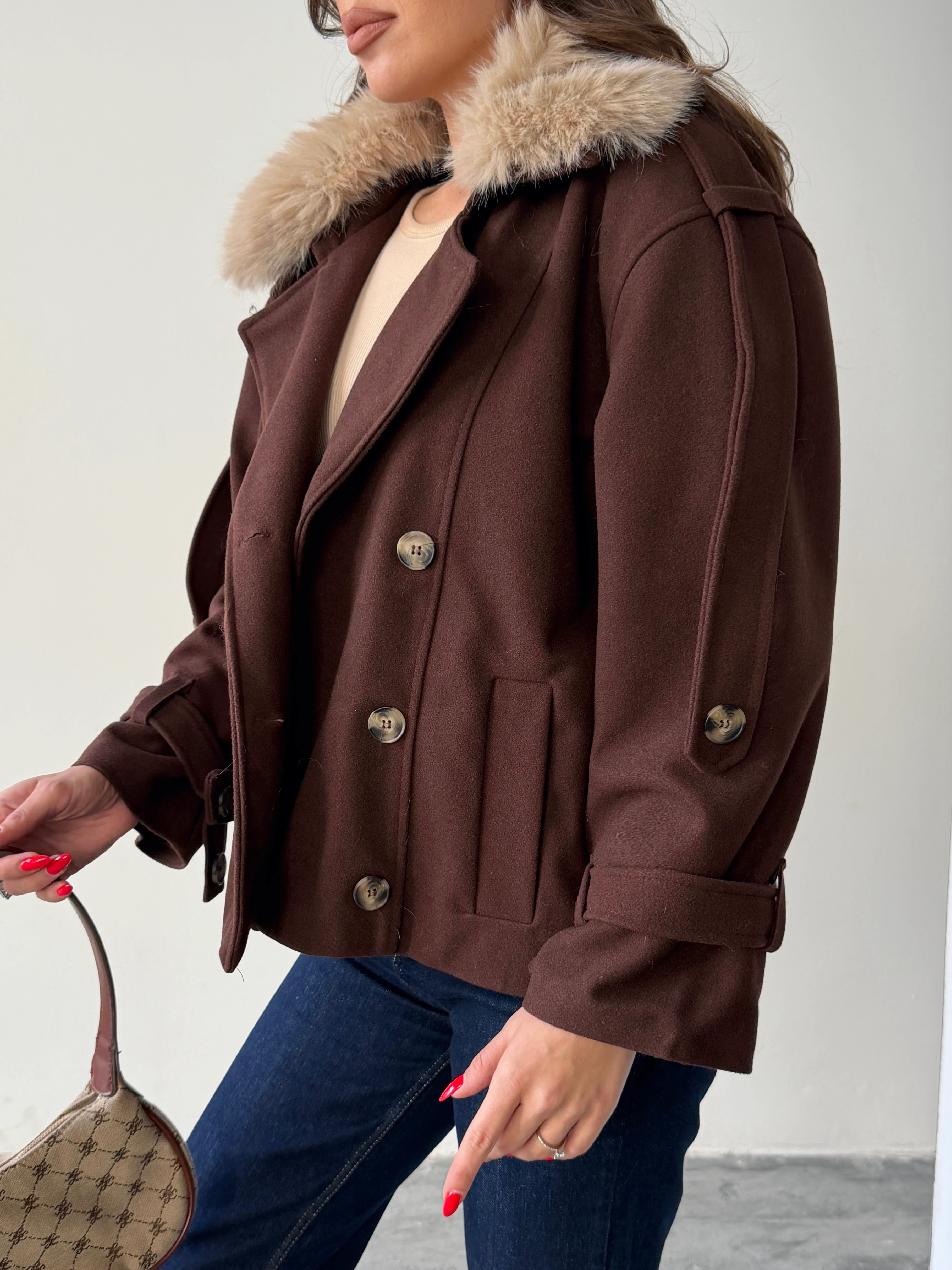 Apolet Detay Kürklü Kaşe Mont  - Kahverengi