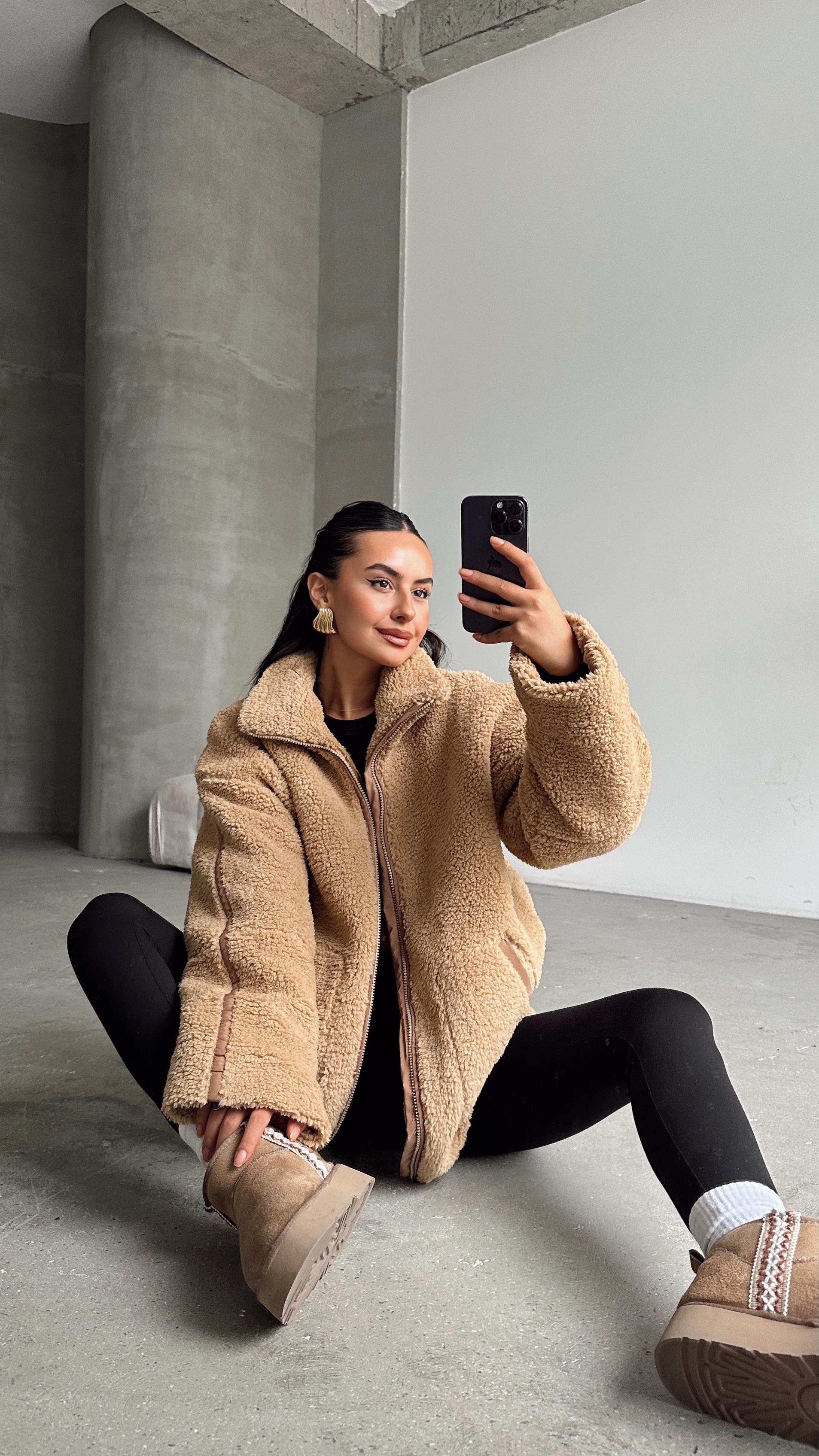 İç Astarlı Oversize Peluş Mont  - Vizon