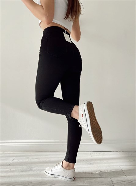 Asimetrik Düğme Detay Likralı Skinny Jean Siyah