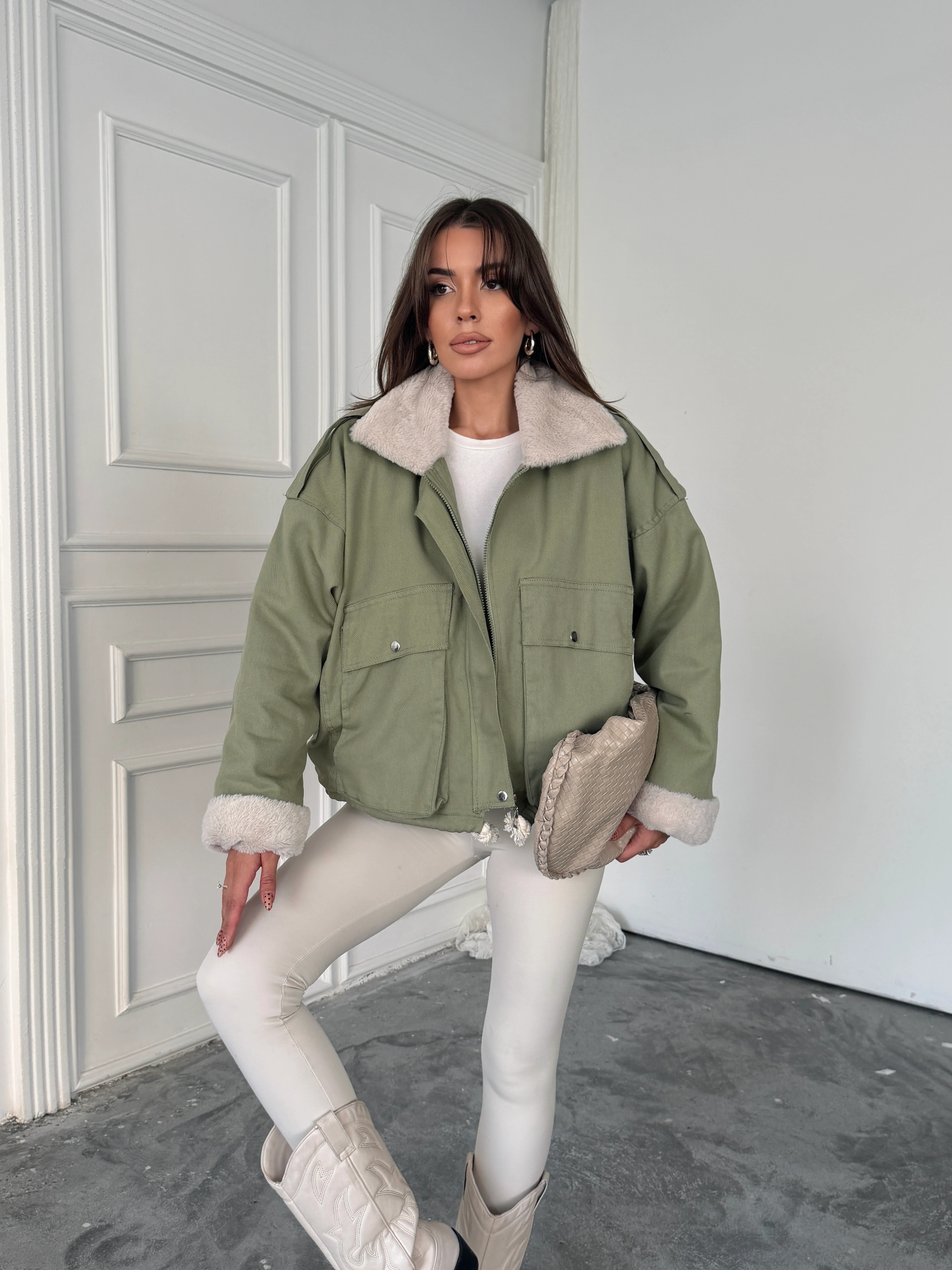 Cep Detay İçi Kürklü Gabardin Mont