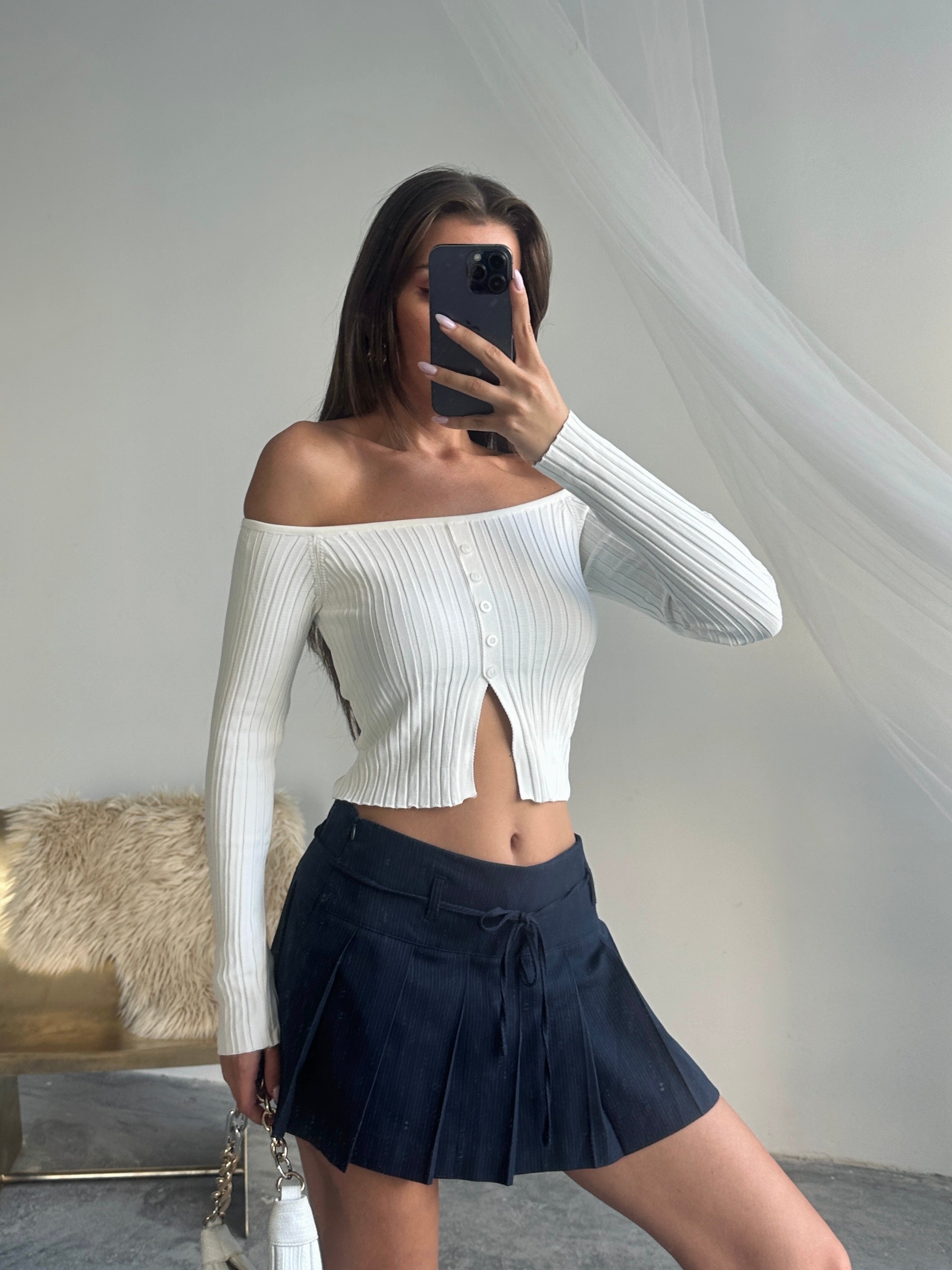 Düğme Detaylı Crop Bluz - Beyaz
