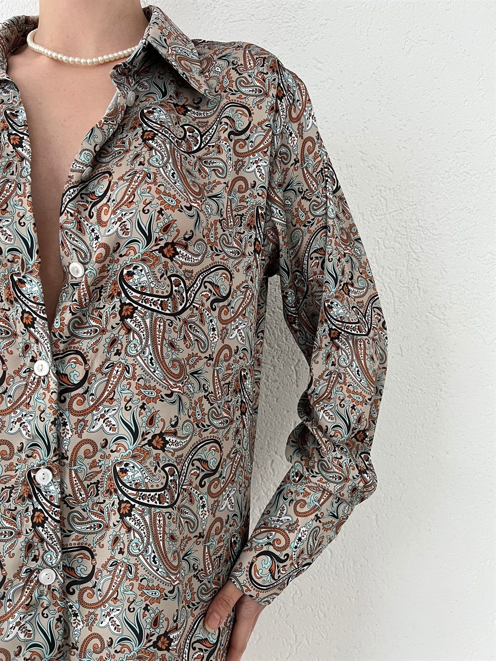 Etnik Desen Oversize Saten Gömlek Haki Yeşil