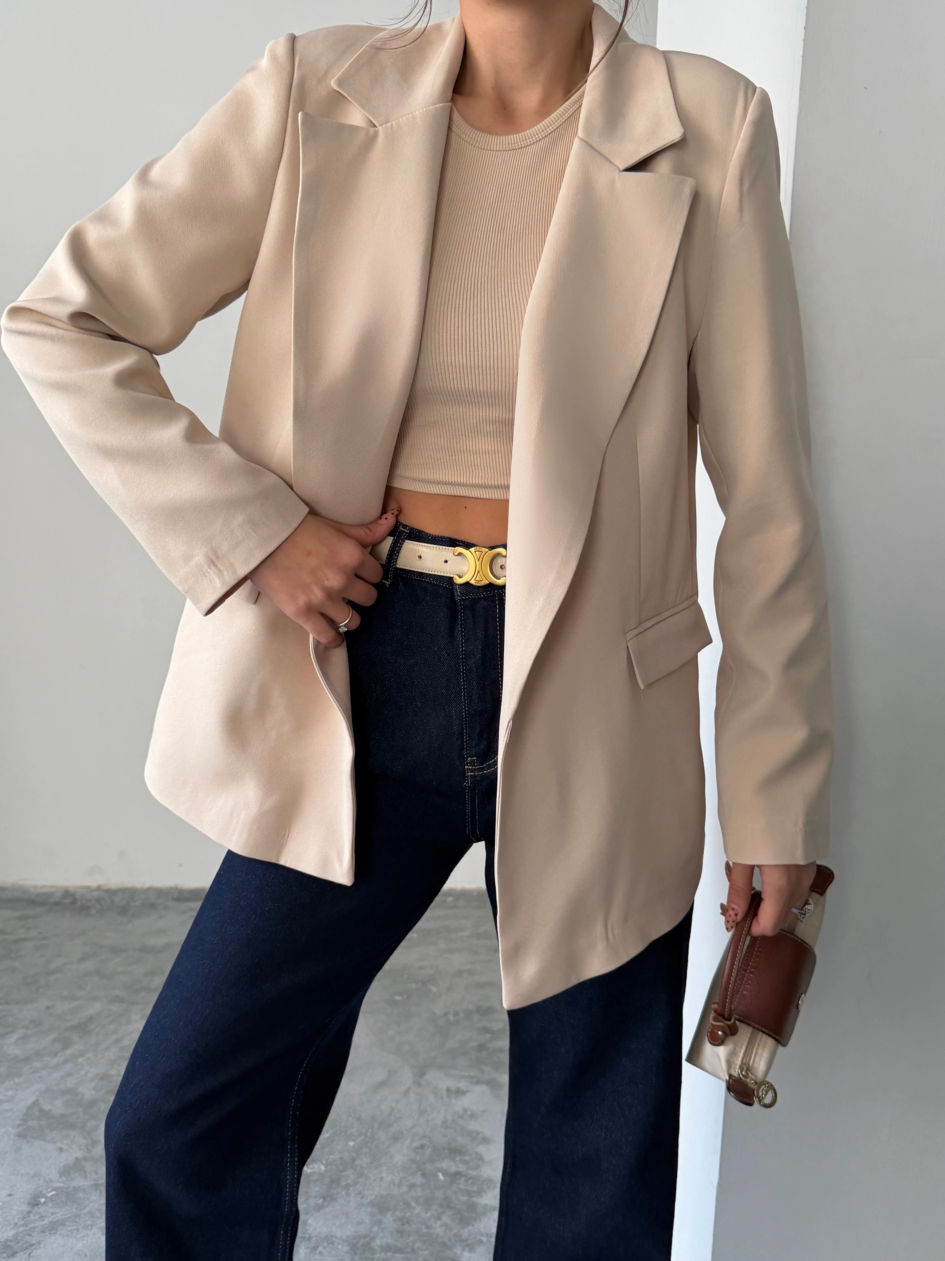 Astar Detaylı Kulplu Ceket 