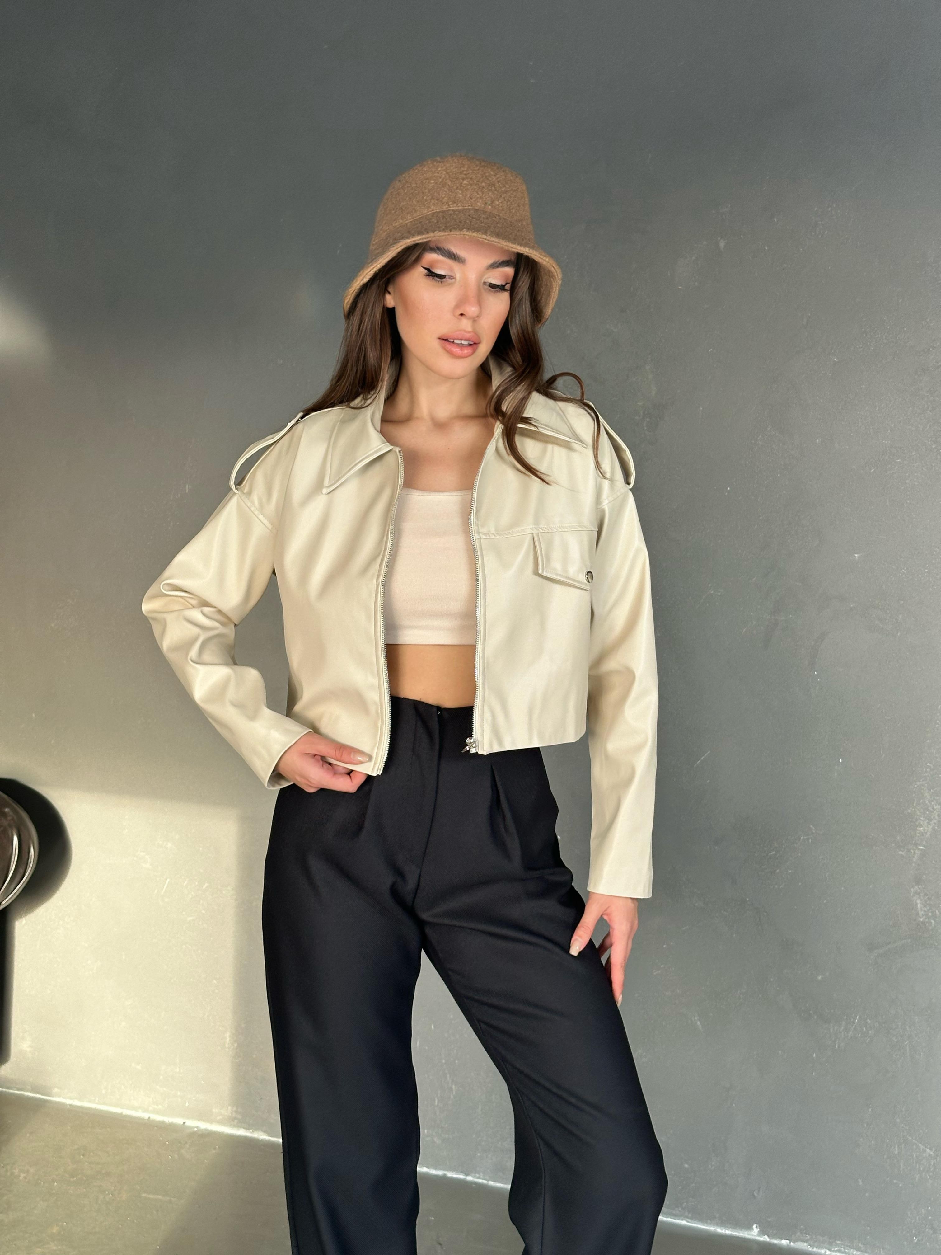 Fermuarlı Deri Crop Ceket Bej