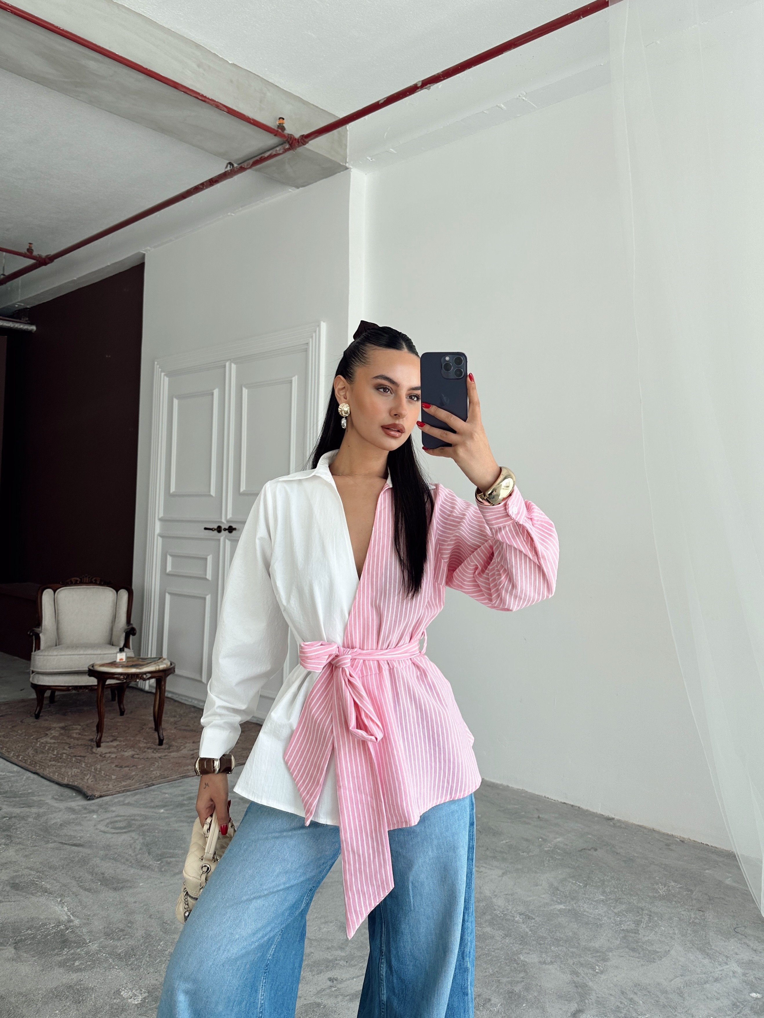 Tek Tarafı Çizgili Bağlamalı Gömlek - Pembe
