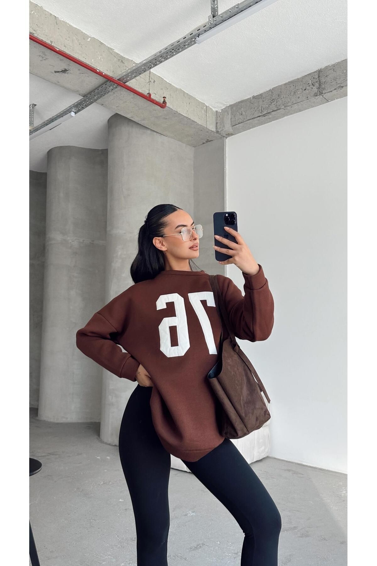 Seventy Six Baskı Sweat Kahverengi