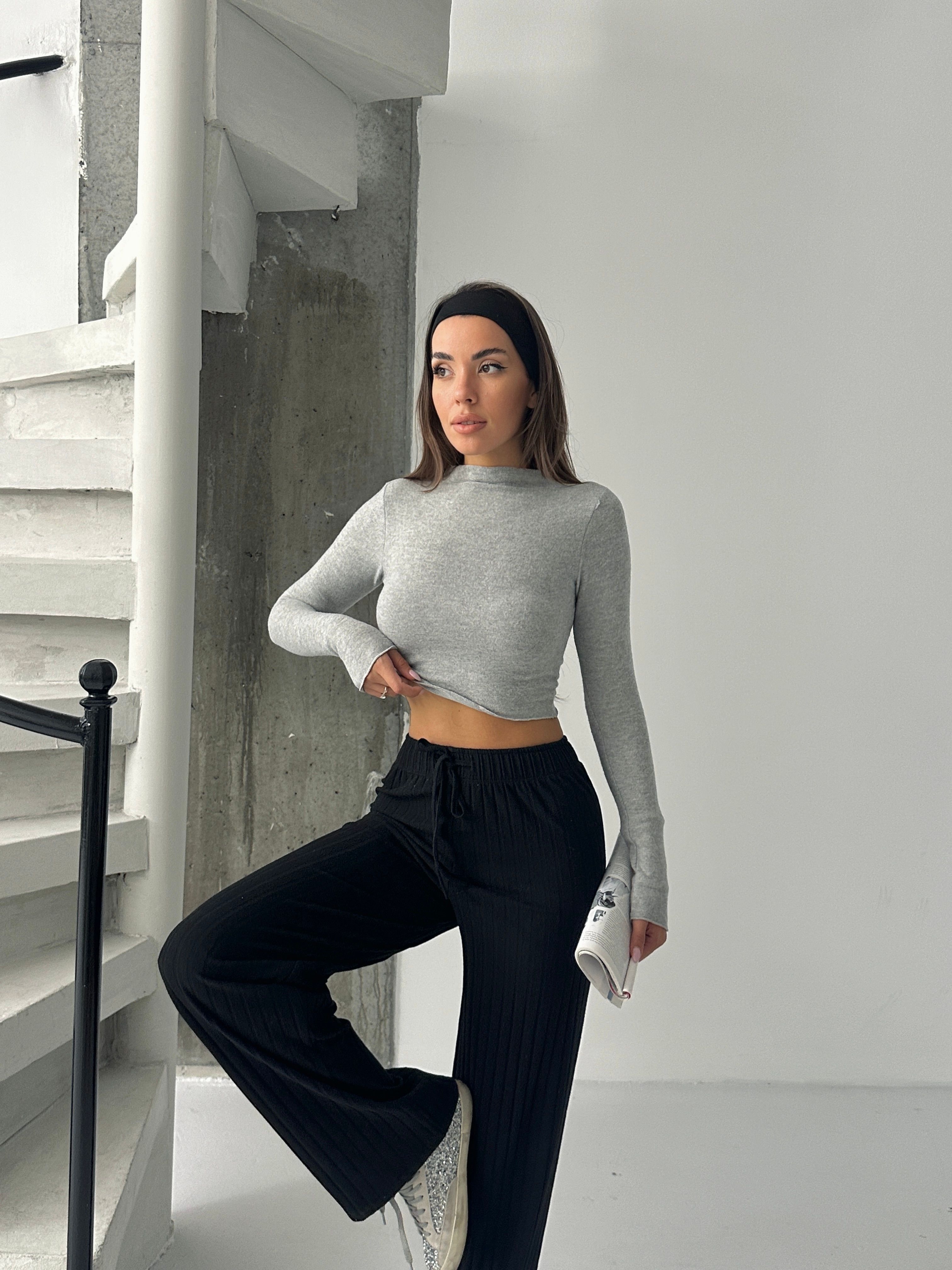 Dik Yaka Yumoş Crop - Gri