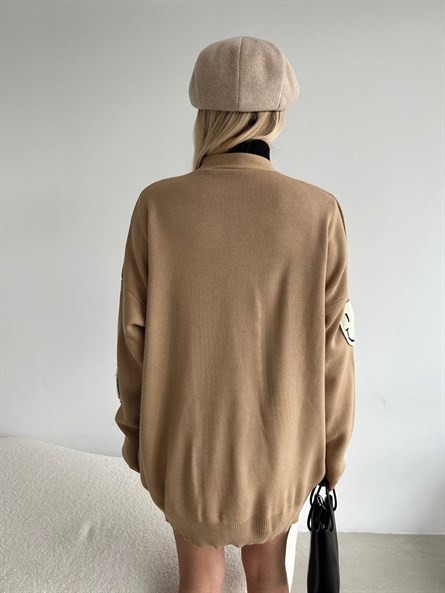Oversize Emoji Triko Hırka Vizon