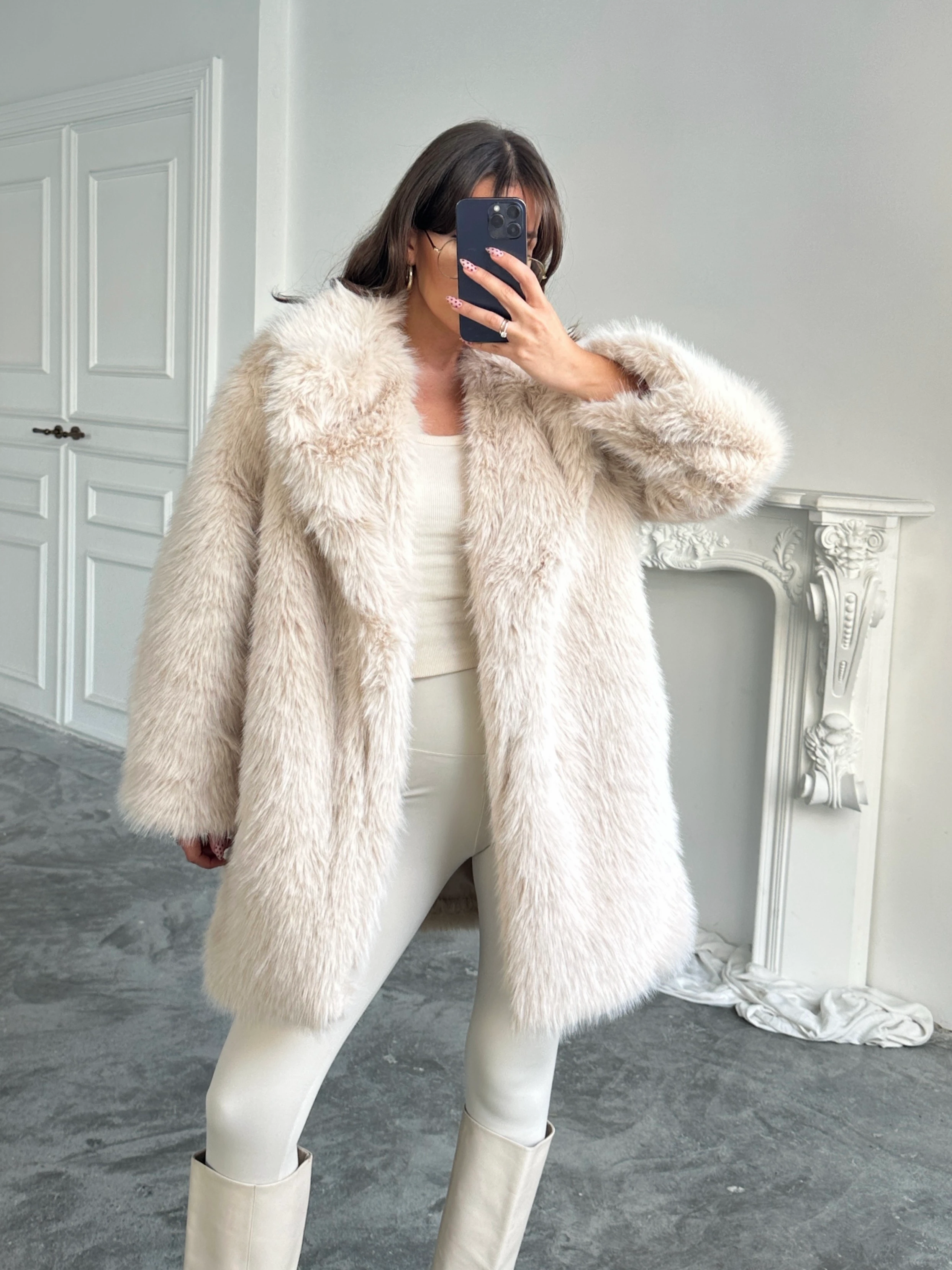 Premium Yakalı Uzun Kürk