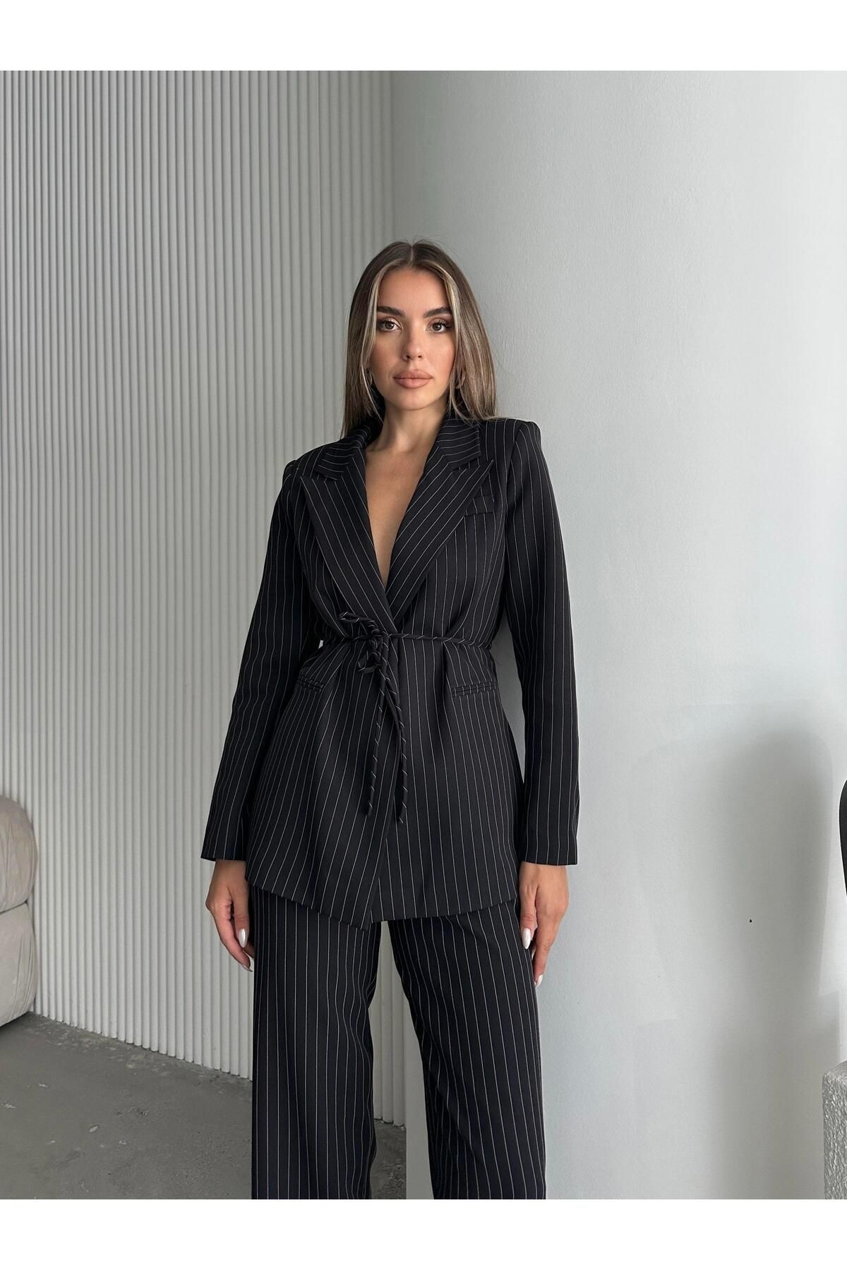 Lasy Line Bel Bağlamalı Blazer Ceket Siyah