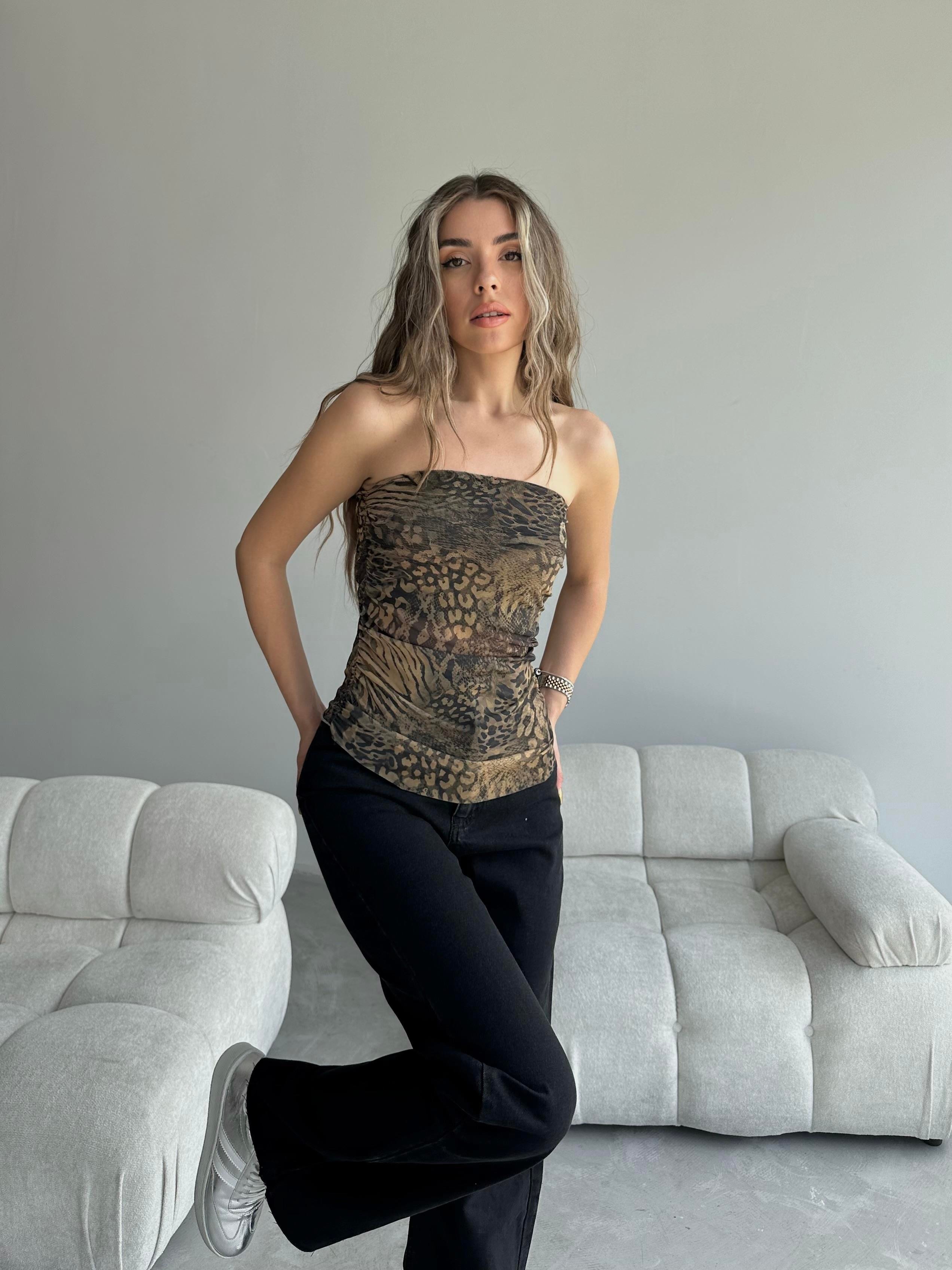 Amora Batik Straplez Büzgülü Crop Leopar