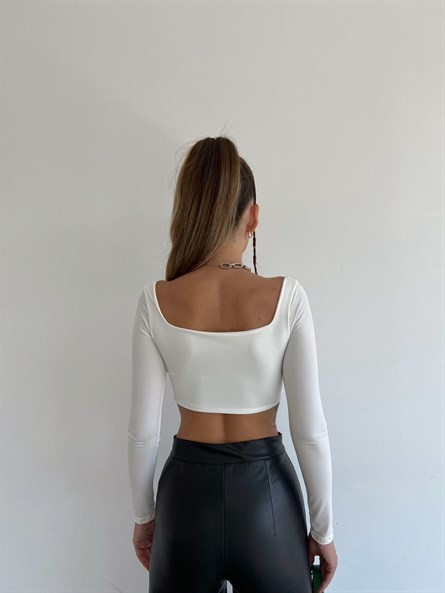 Kare Yaka Crop Beyaz