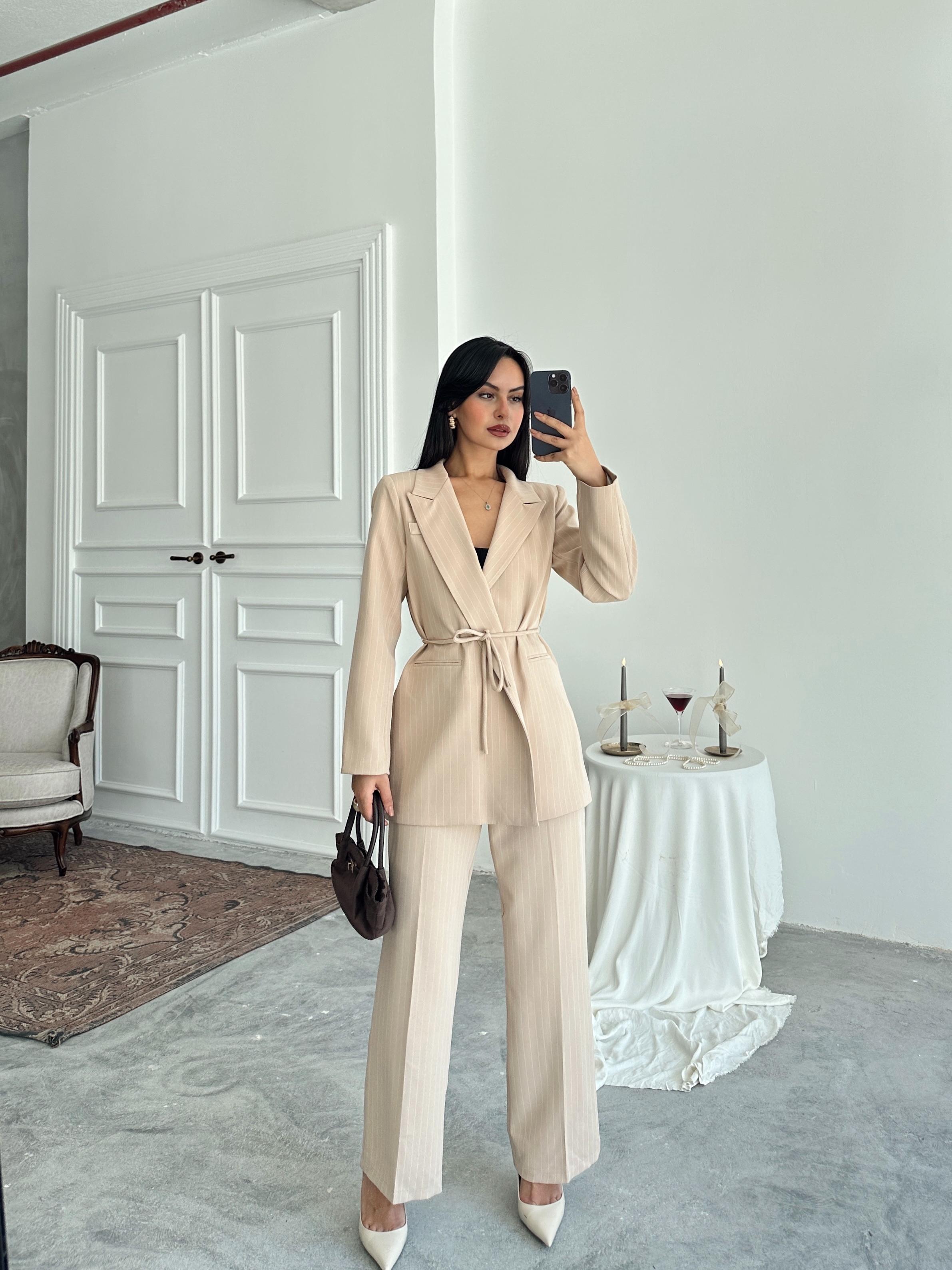Bel Bağlama Line Blazer Ceket - Bej