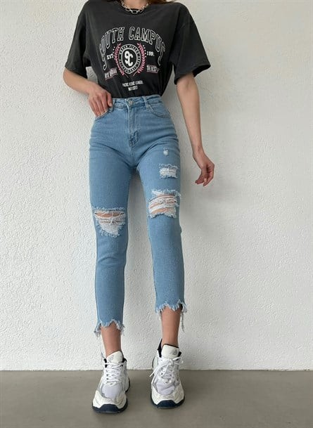 Yırtık Detay Paça Püskül Mom Jean Açık Mavi