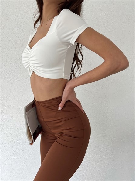 Drapeli Kalp Yaka Crop Beyaz