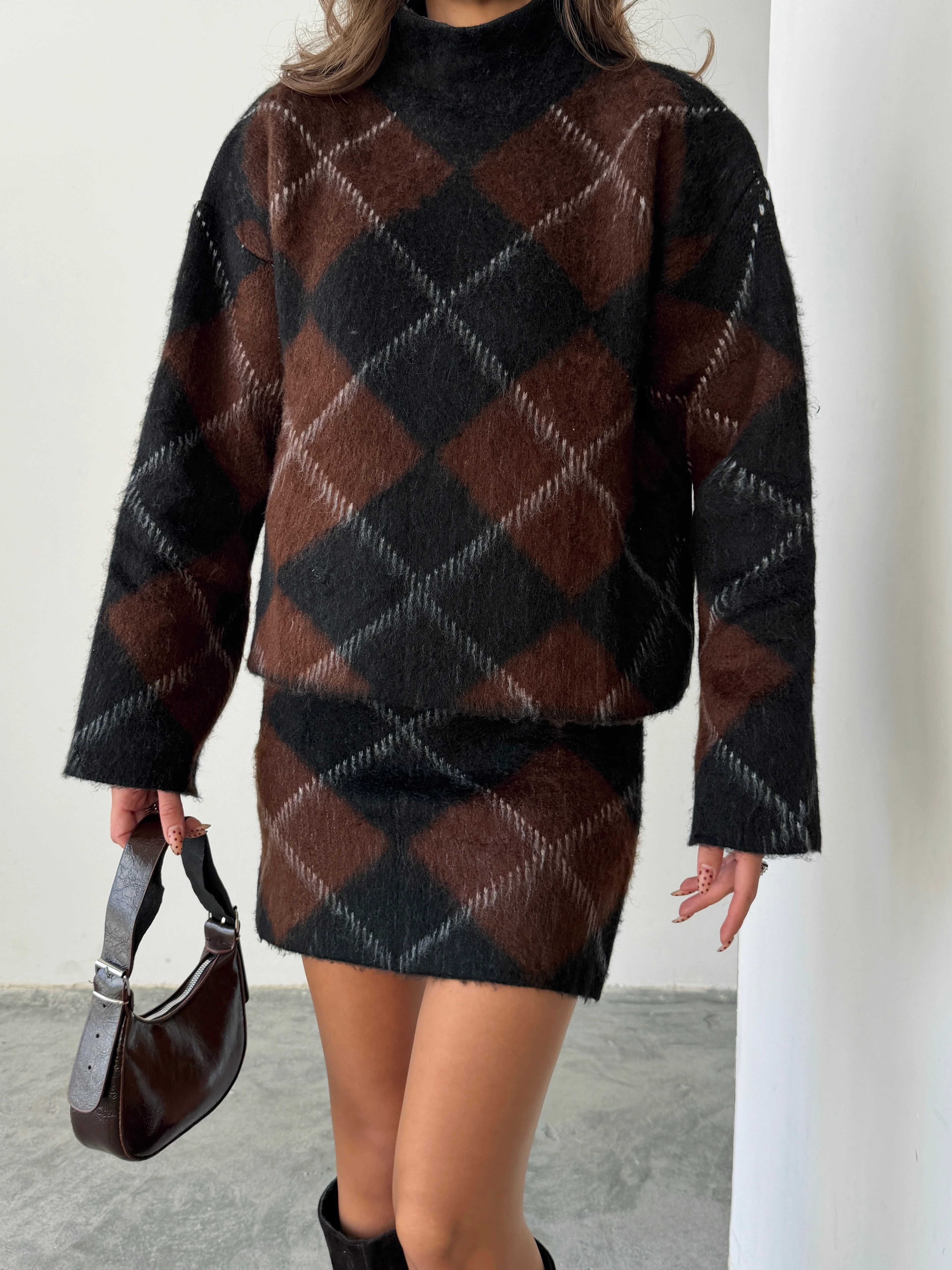 Baklava Desenli Etekli Triko Takım 