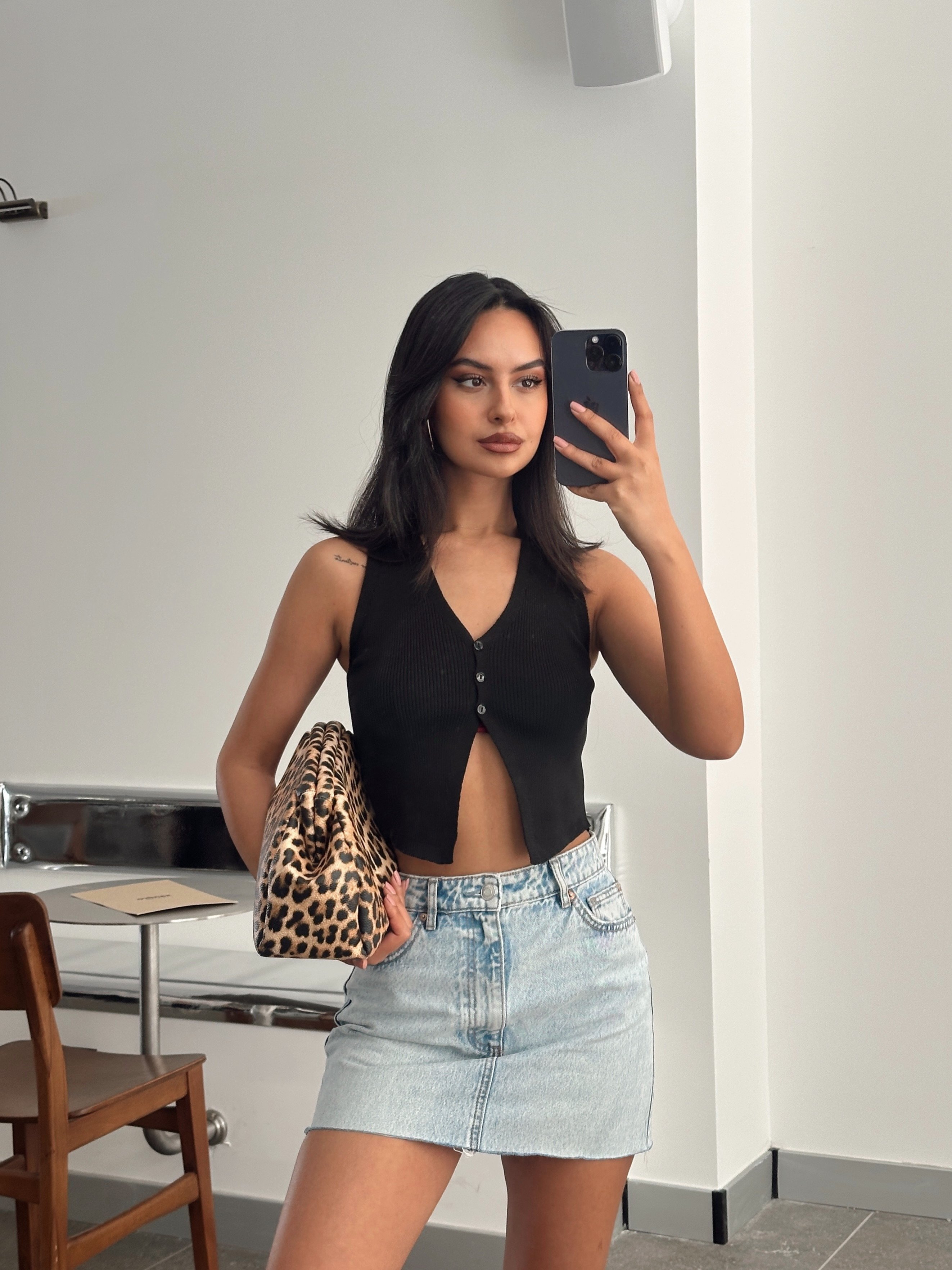 Düğmeli Crop Yelek - Black