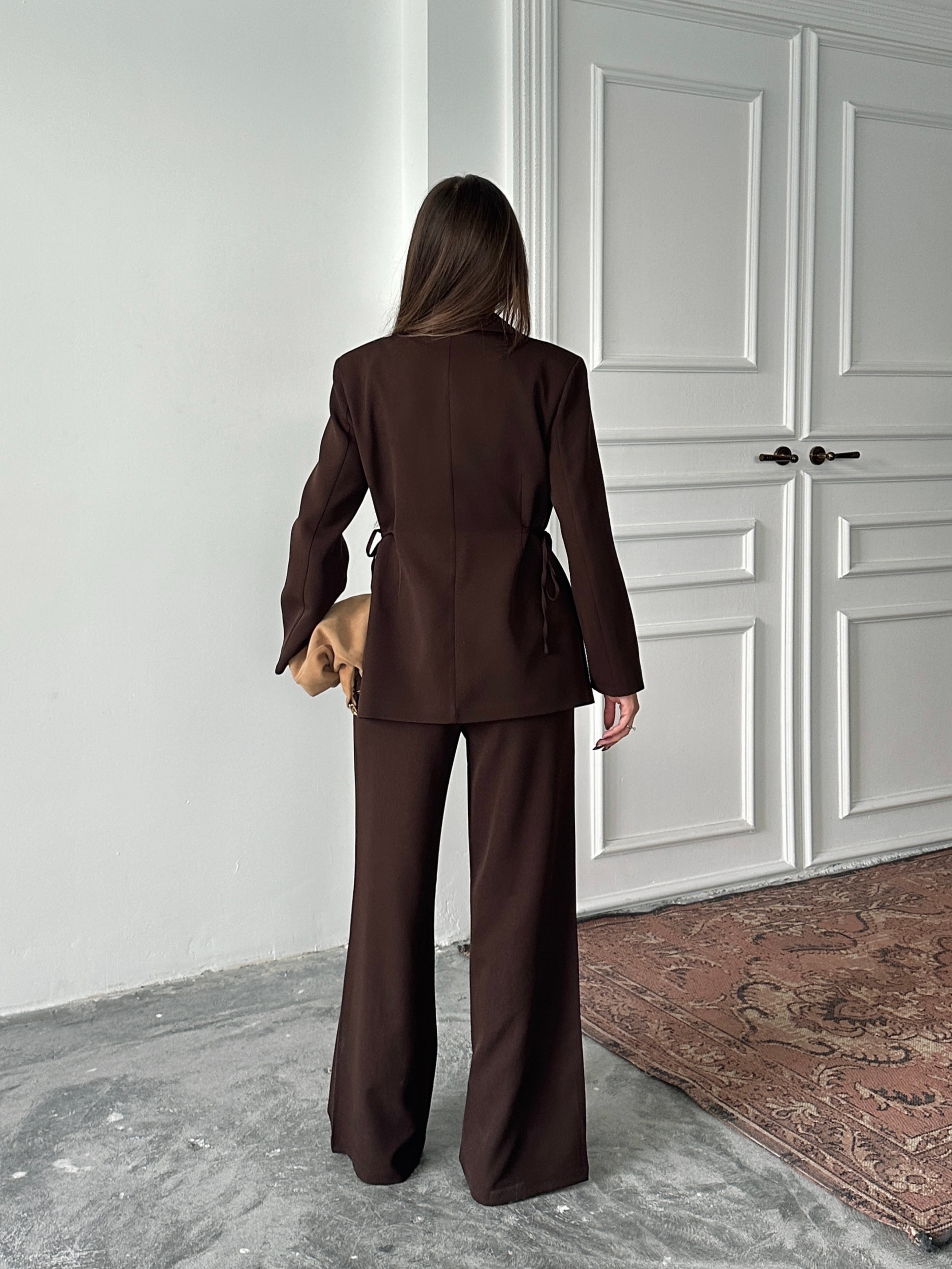 Yanları Bağlamalı Ceket Pantolon Takım