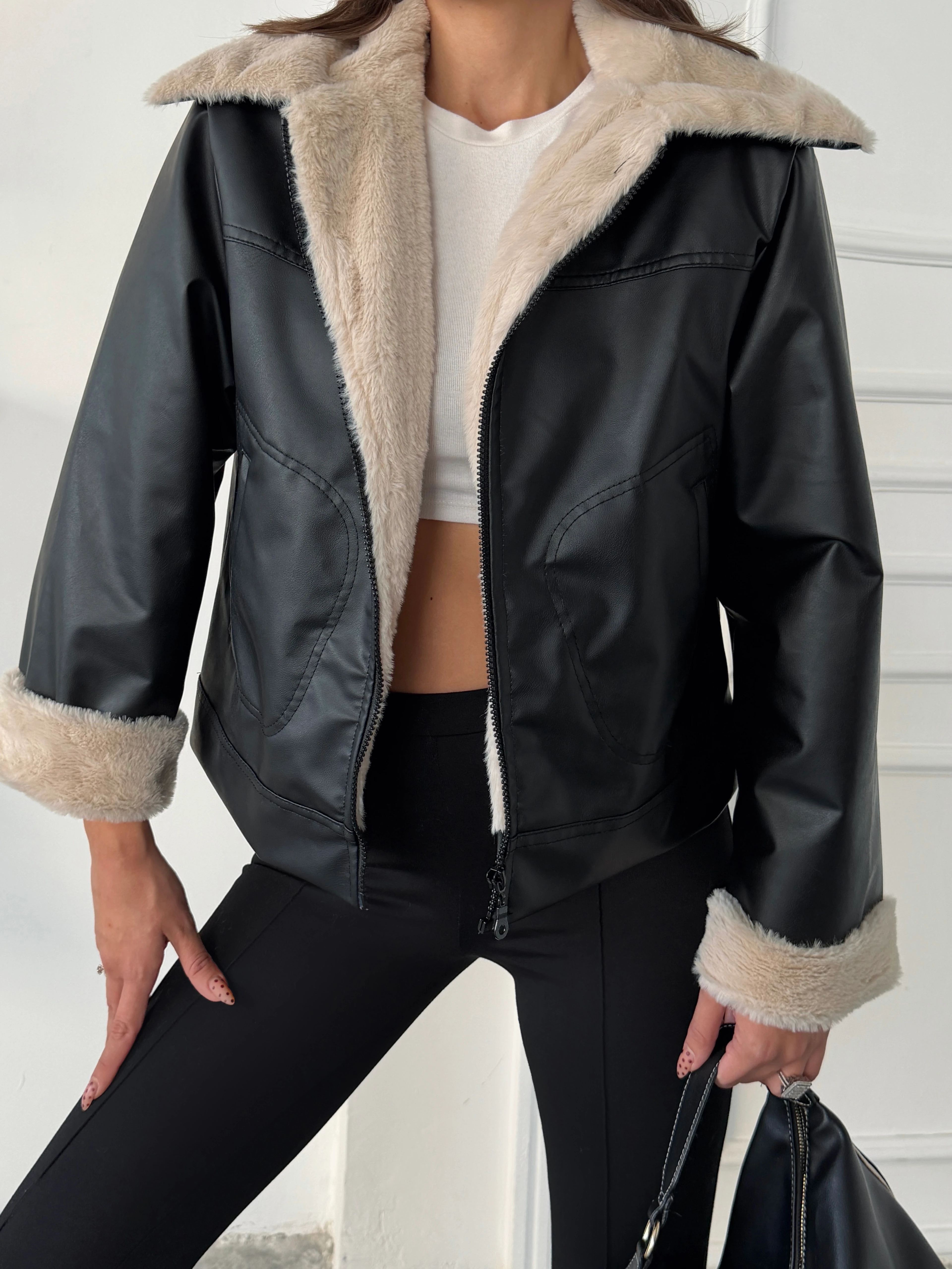 İçi Kürklü Deri Mont
