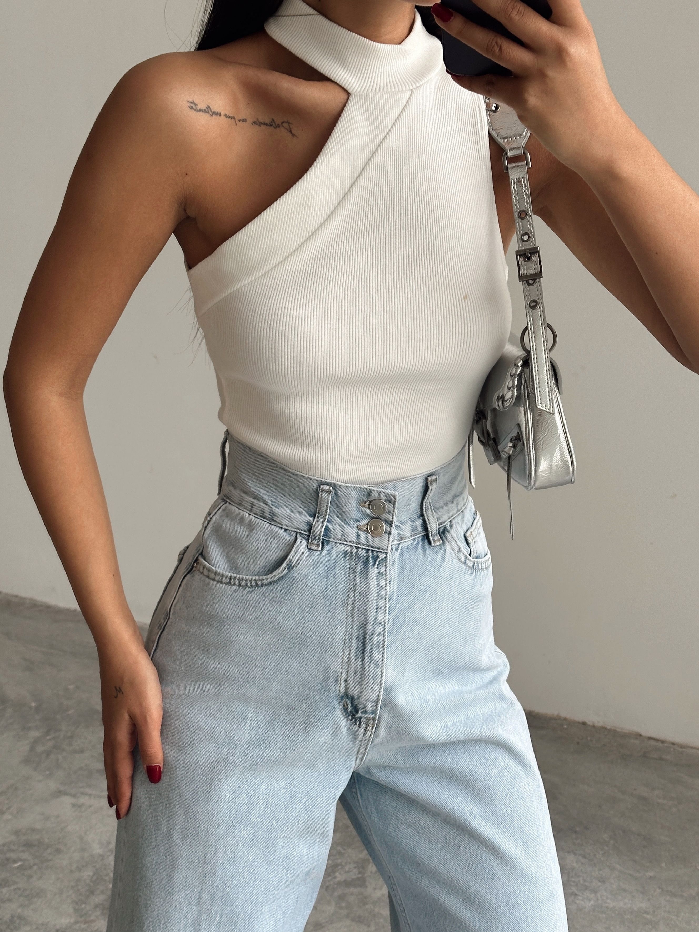 Zen Fitilli Asimetrik Bodysuit Beyaz