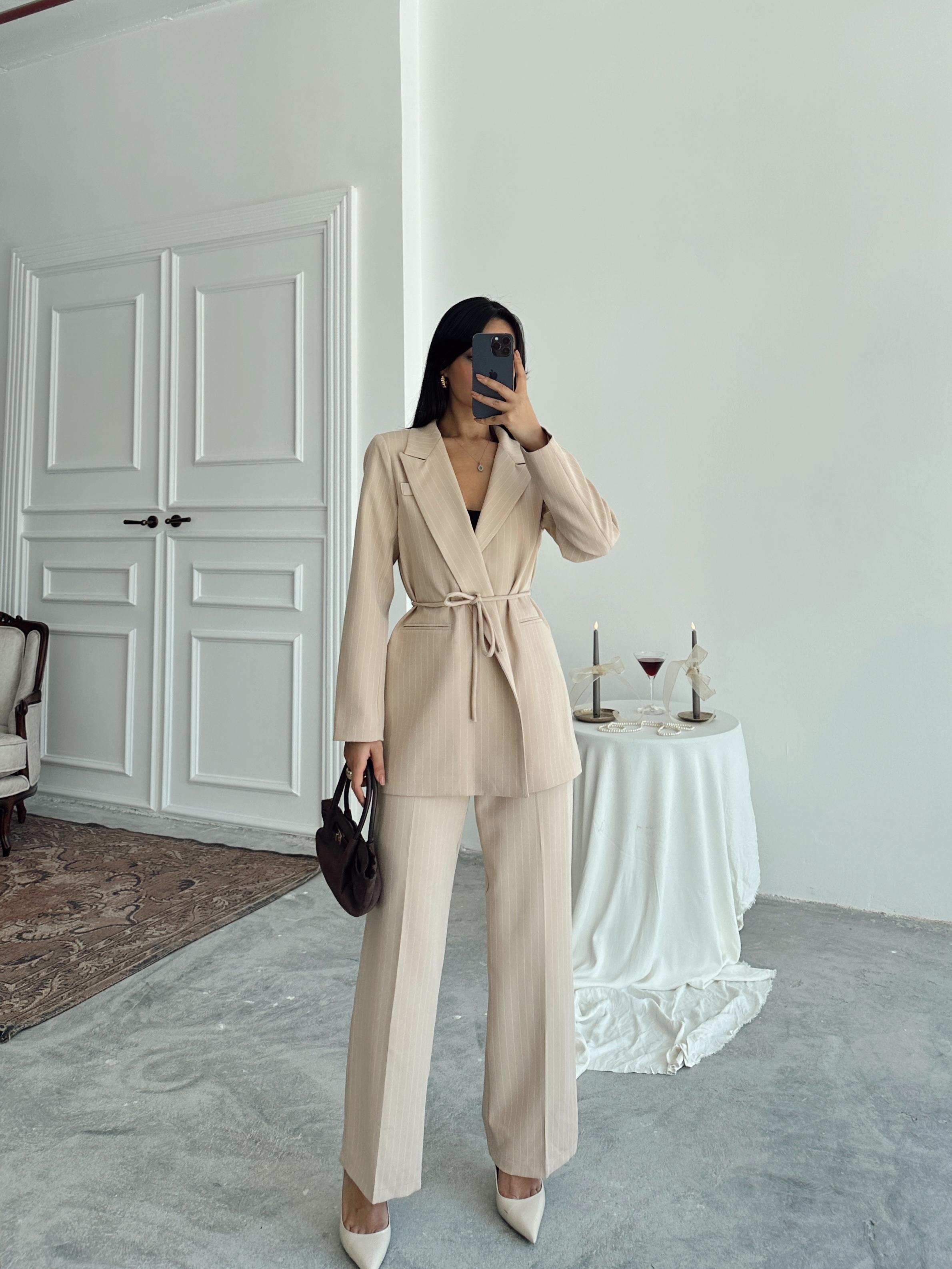 Bel Bağlama Line Blazer Ceket - Bej