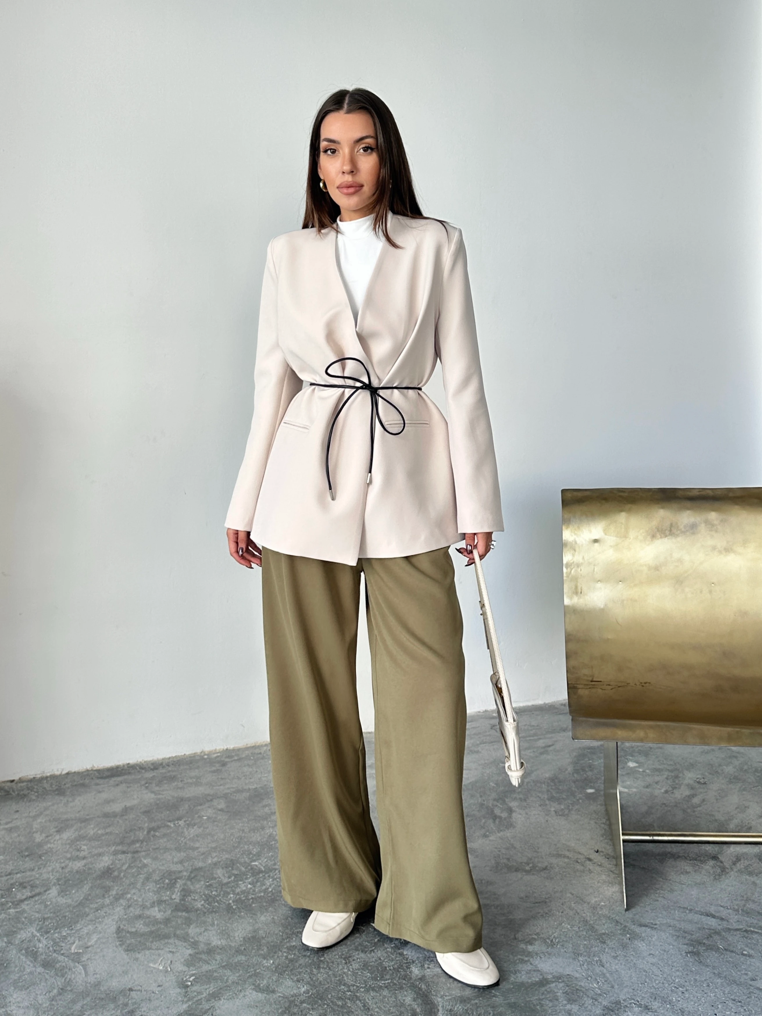 Deri Kemerli Blazer Ceket - Taş