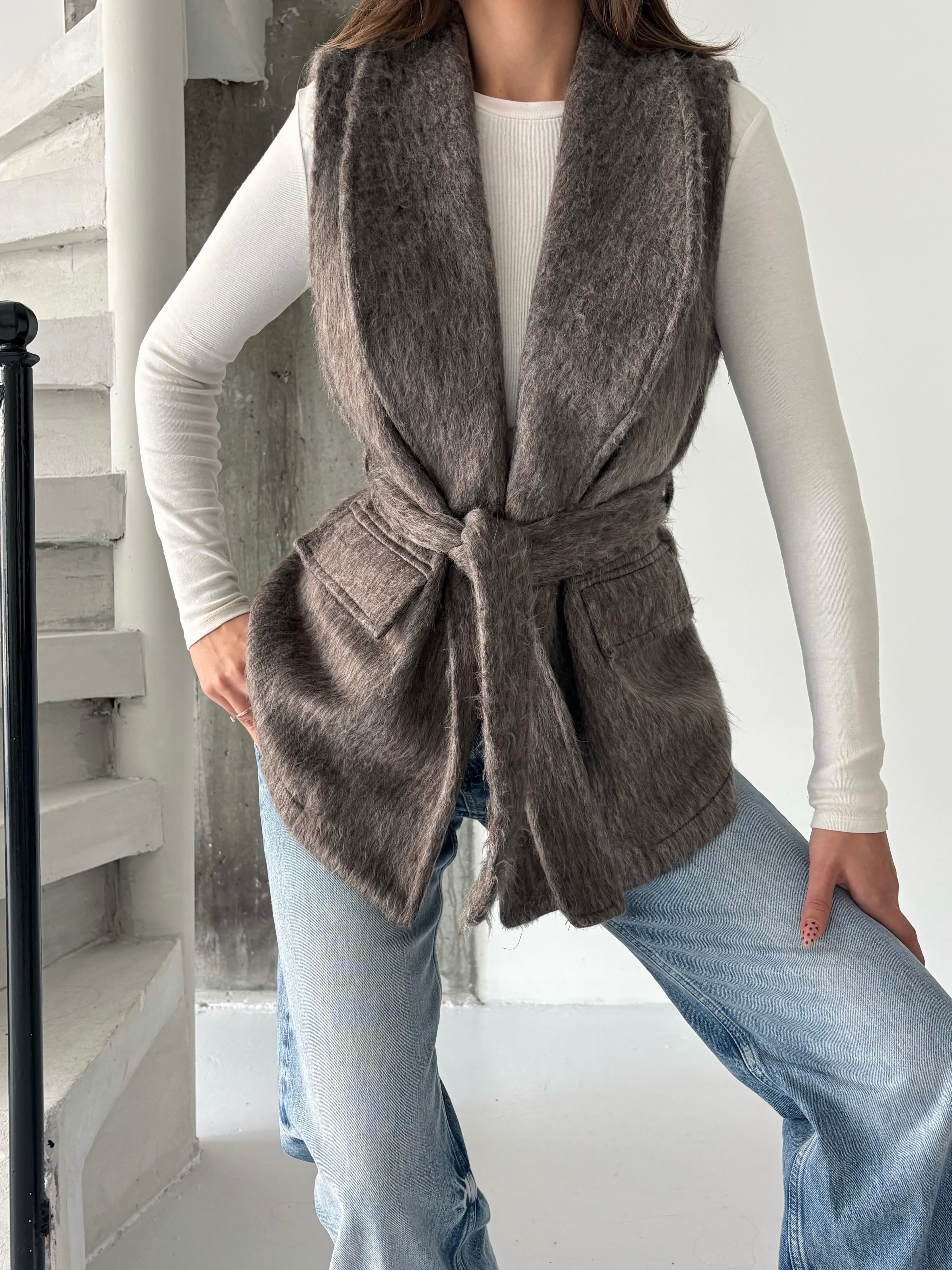 Kırçıllı Kuşaklı Yelek - Kahve