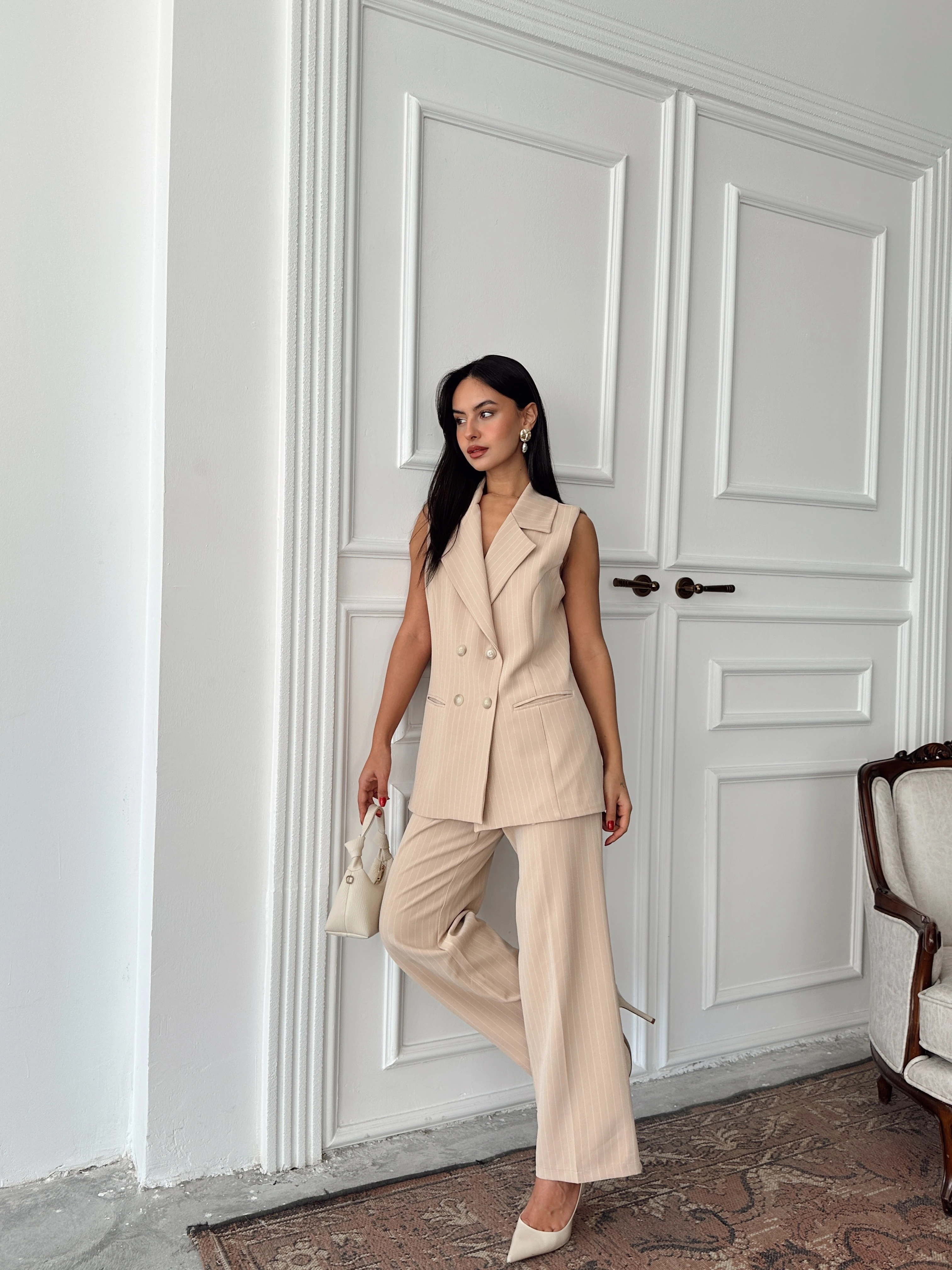 Ceket Yaka Line Yelek