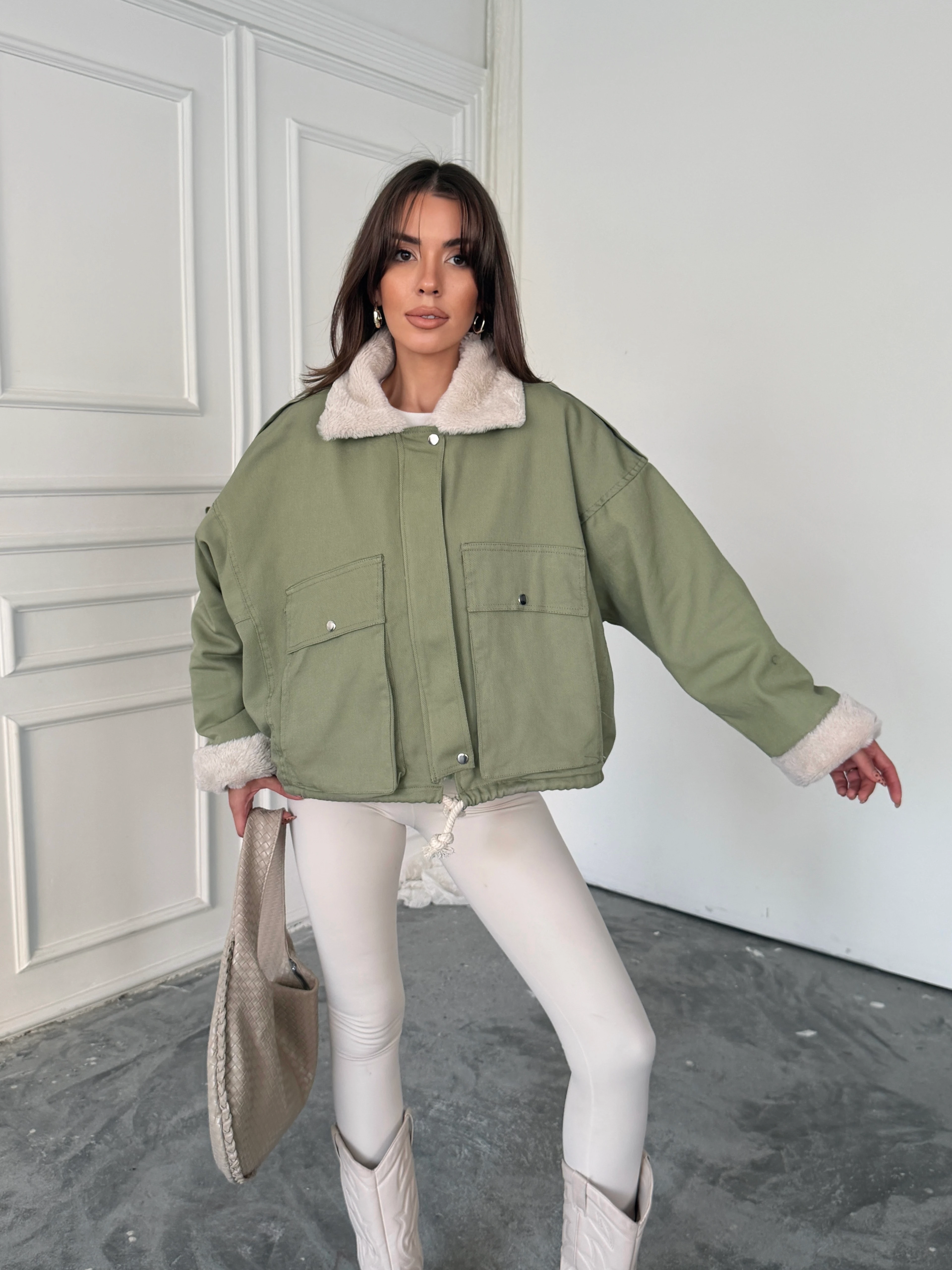 Cep Detay İçi Kürklü Gabardin Mont