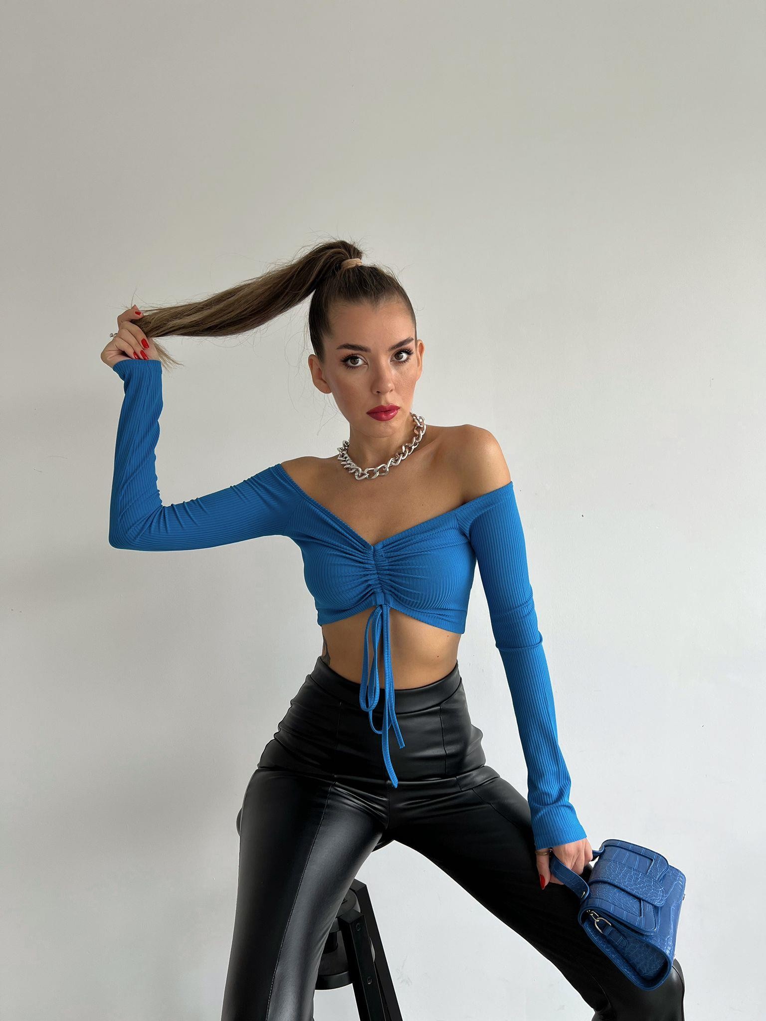 Ön Büzgü Fitilli Madonna Bluz Mavi
