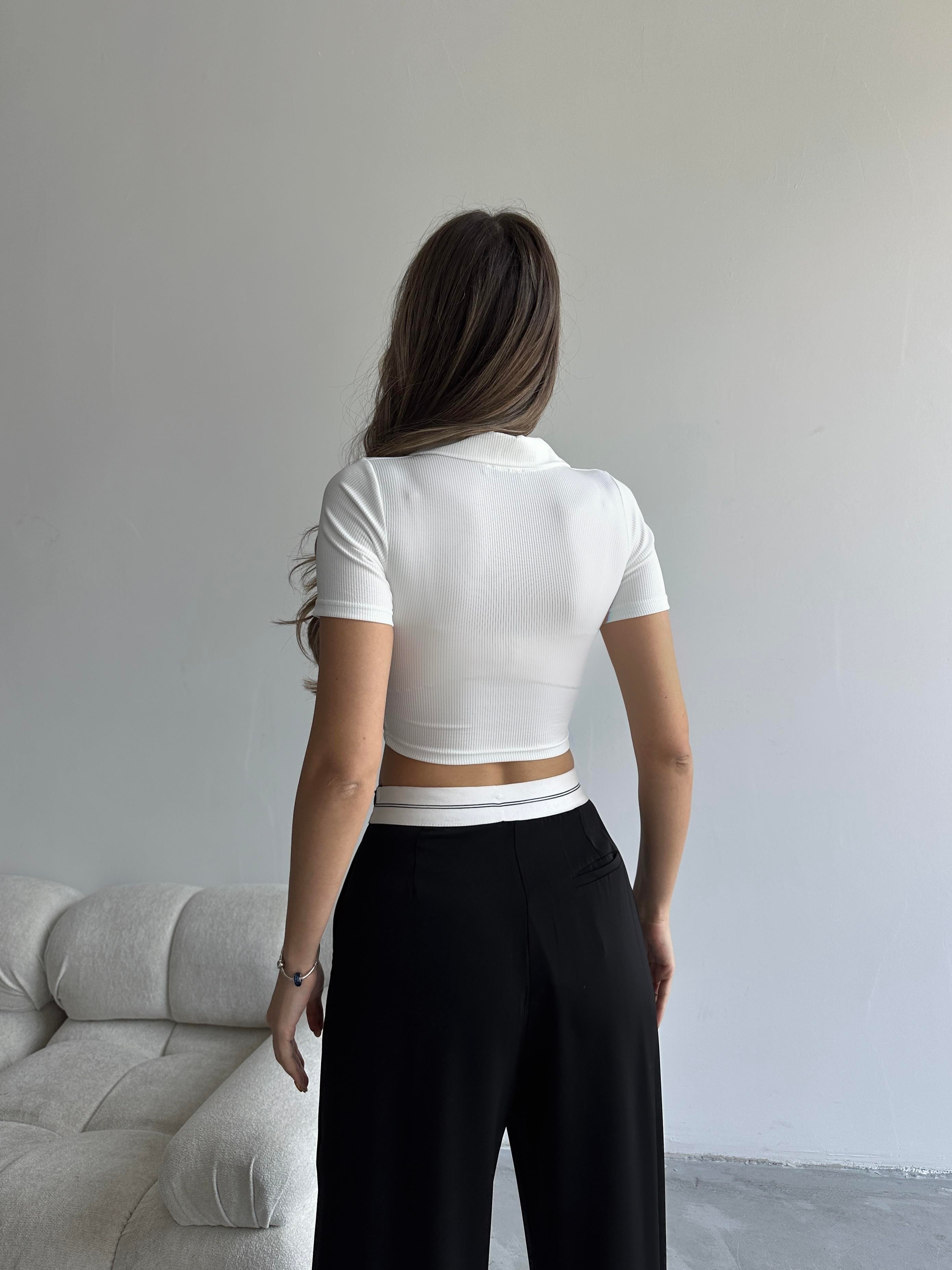 Arina Polo Yaka Crop Beyaz