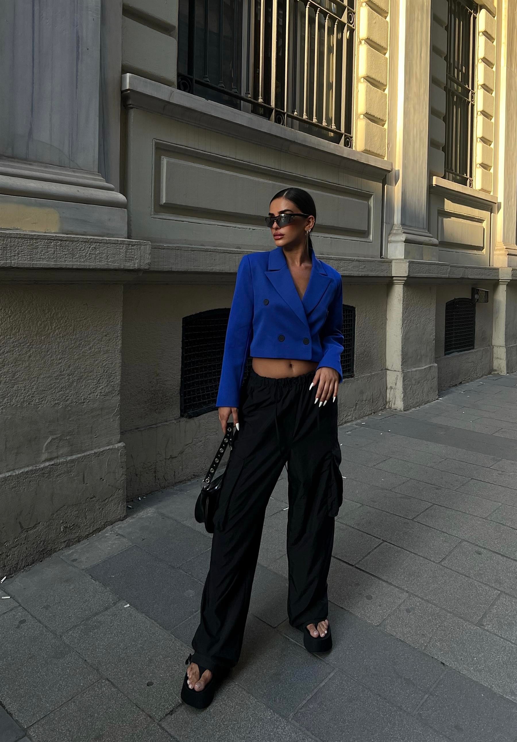 Düğmeli Kruvaze Crop Blazer Ceket Saks Mavi