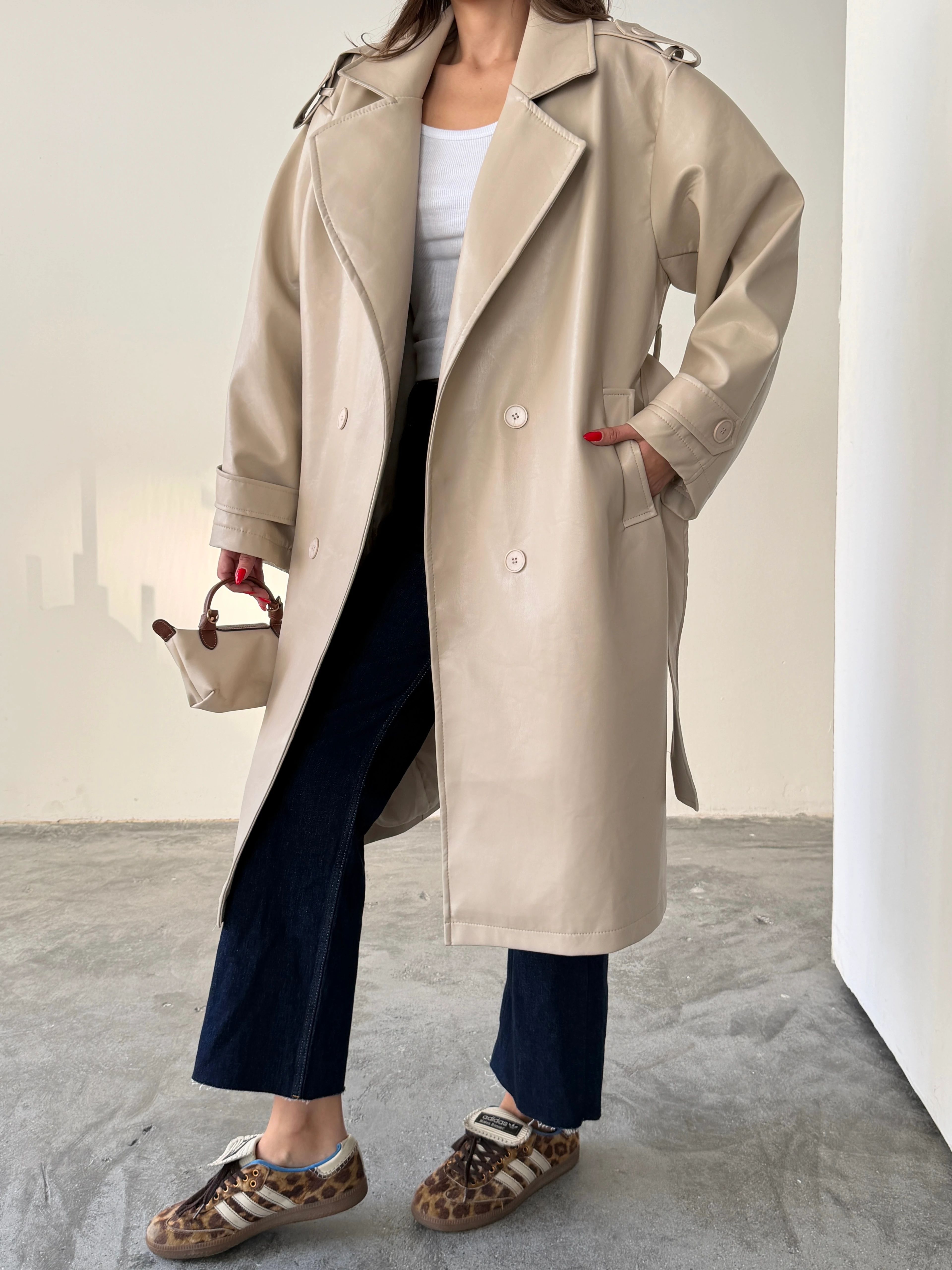 Apolet Detaylı Deri Trençkot - Taş