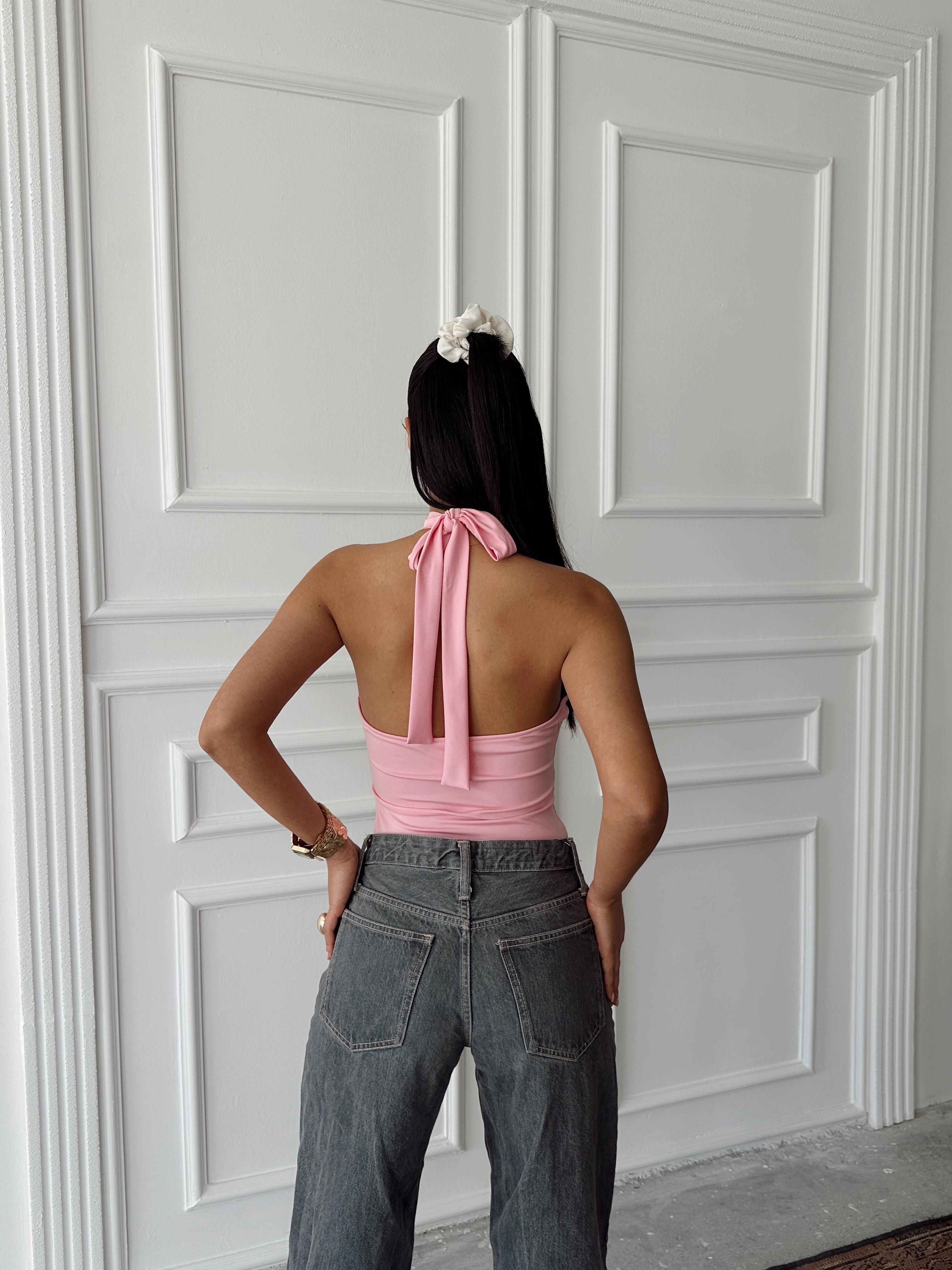 Yan Büzgü Dekolte Bodysuit Pembe