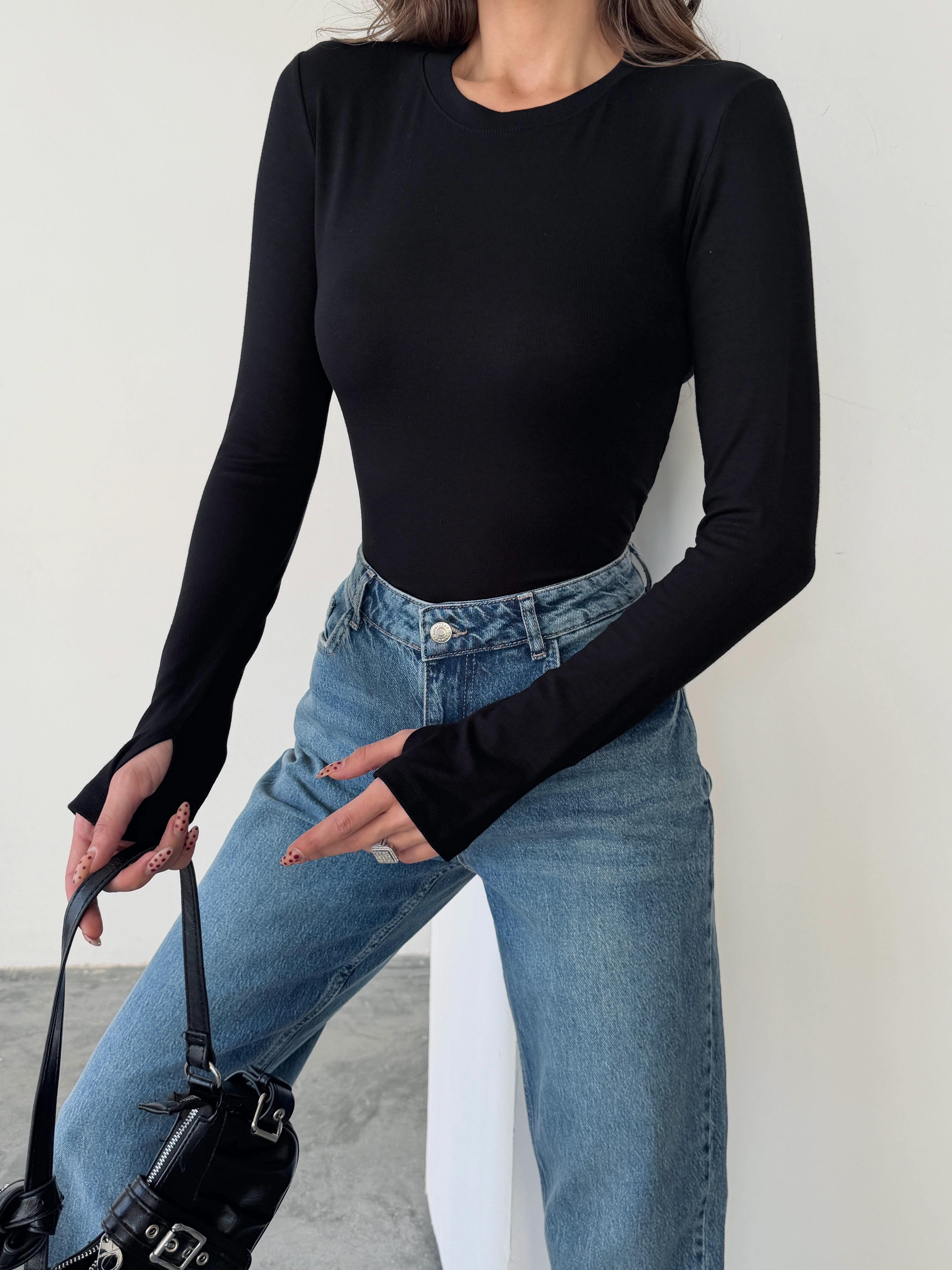 Parmak Geçirmeli Bluz - Black