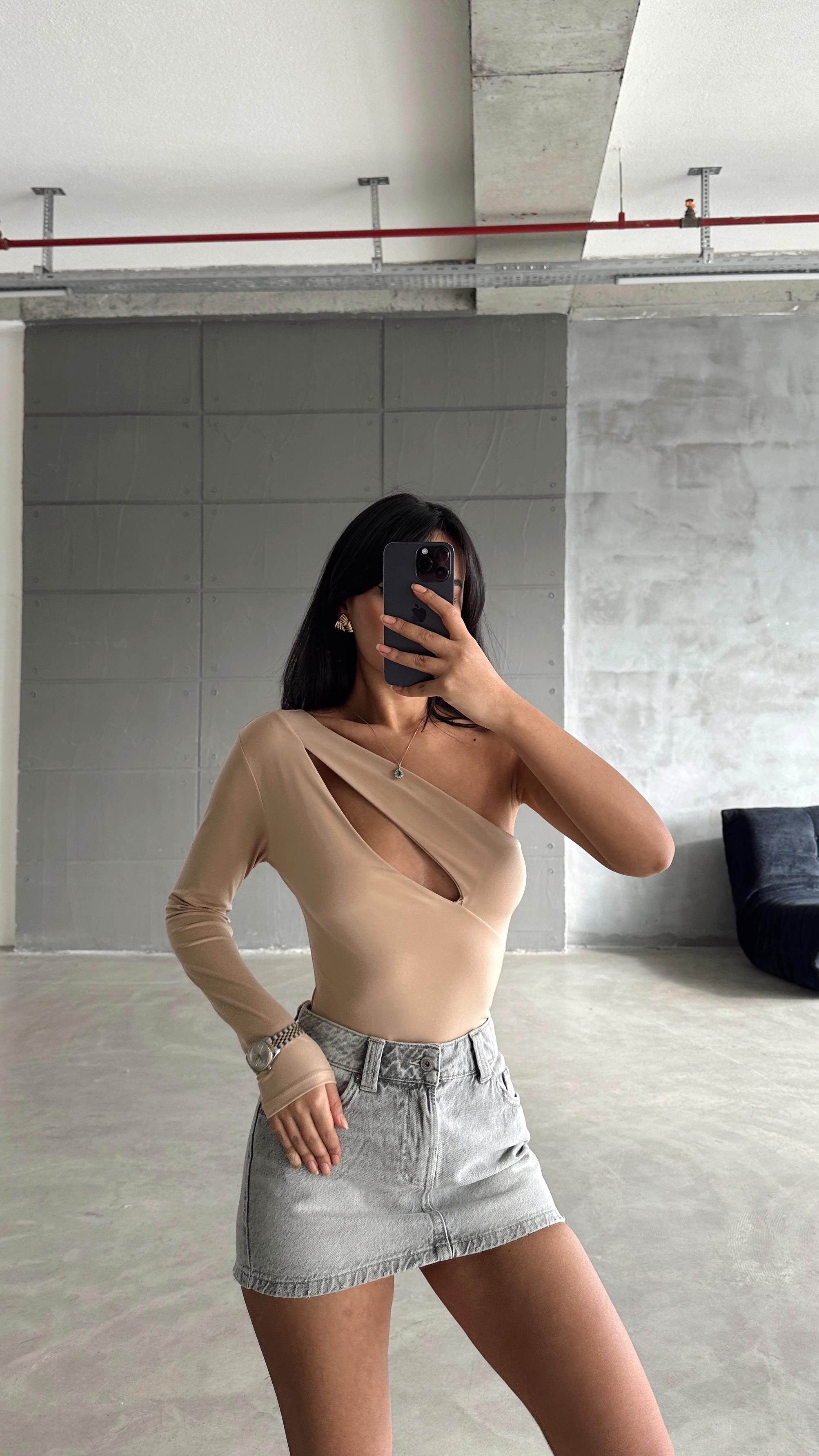 Sabrina Tek Kol Bodysuit Bej