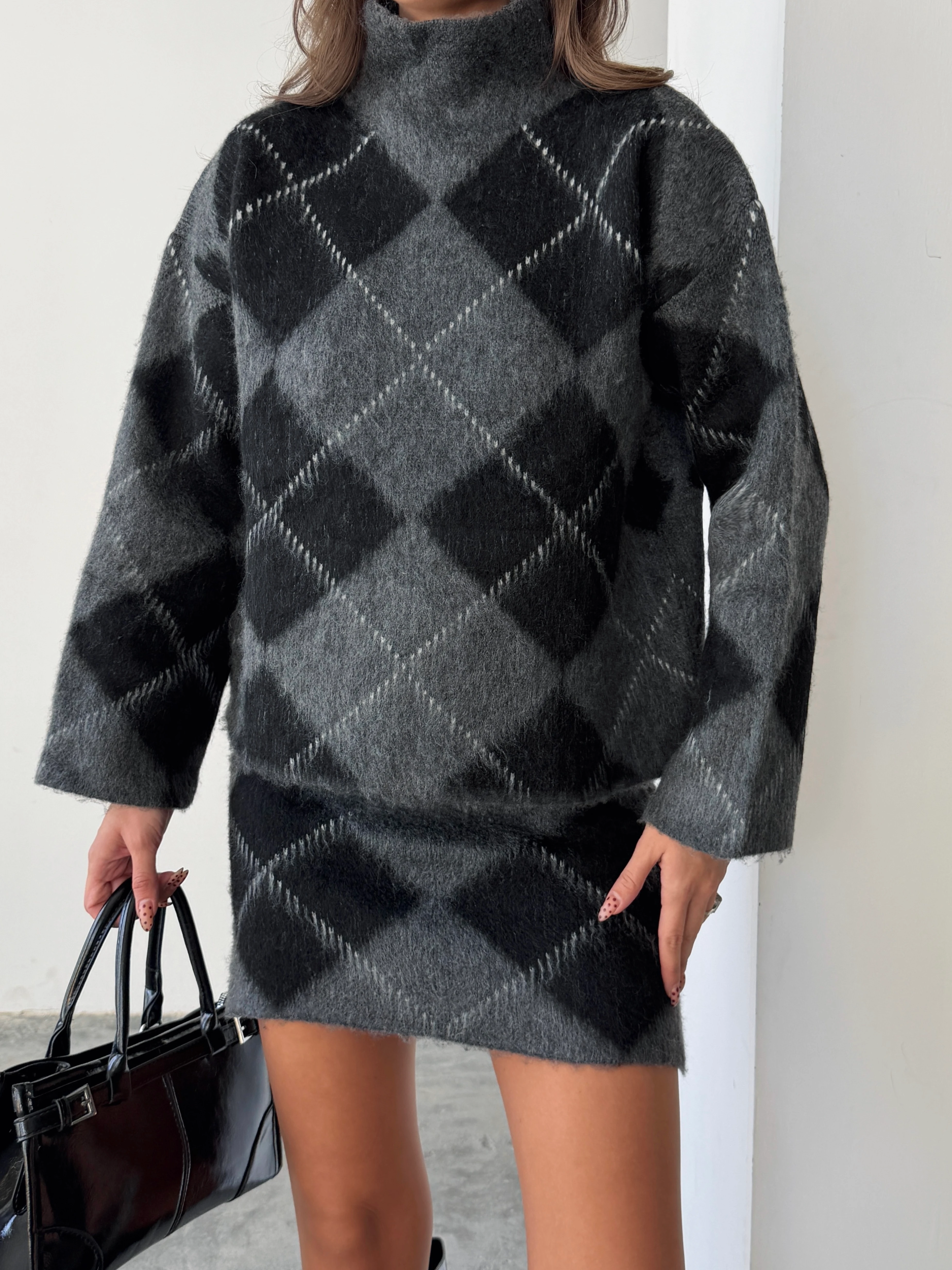 Baklava Desenli Etekli Triko Takım  - Gri