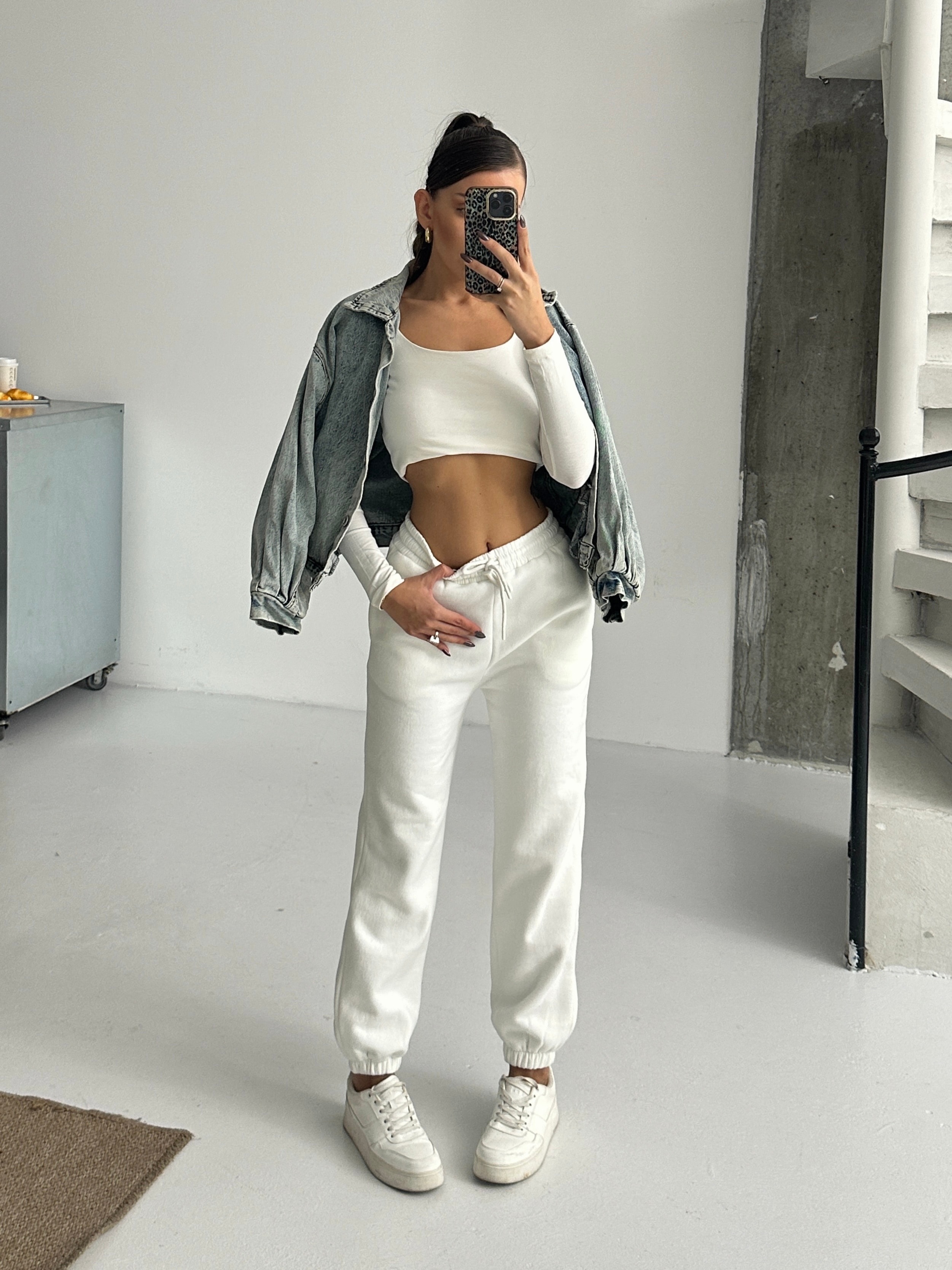 Bel Lastik Jogger Eşofman Beyaz