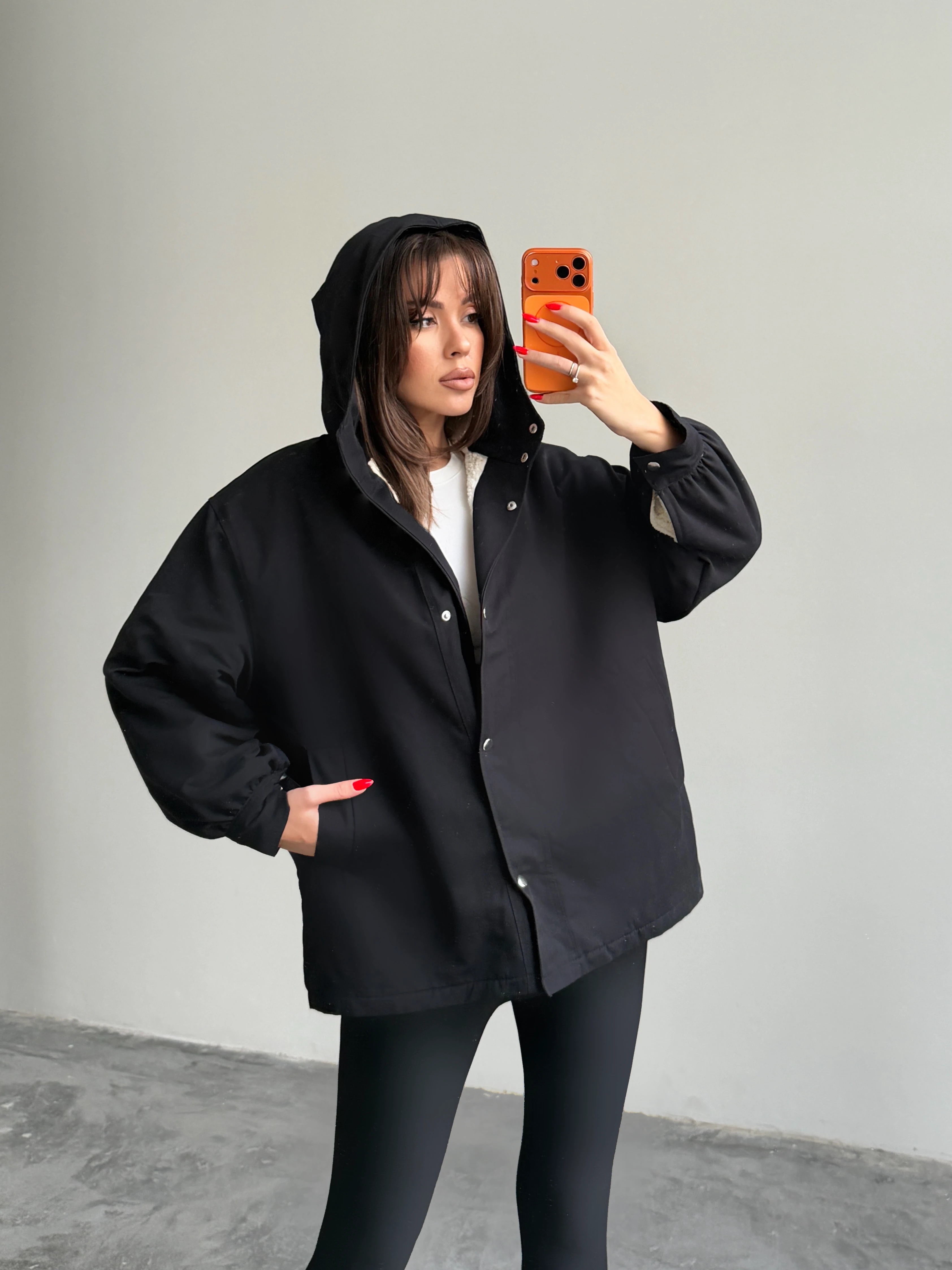 Kapüşonlu İçi Peluş Mont