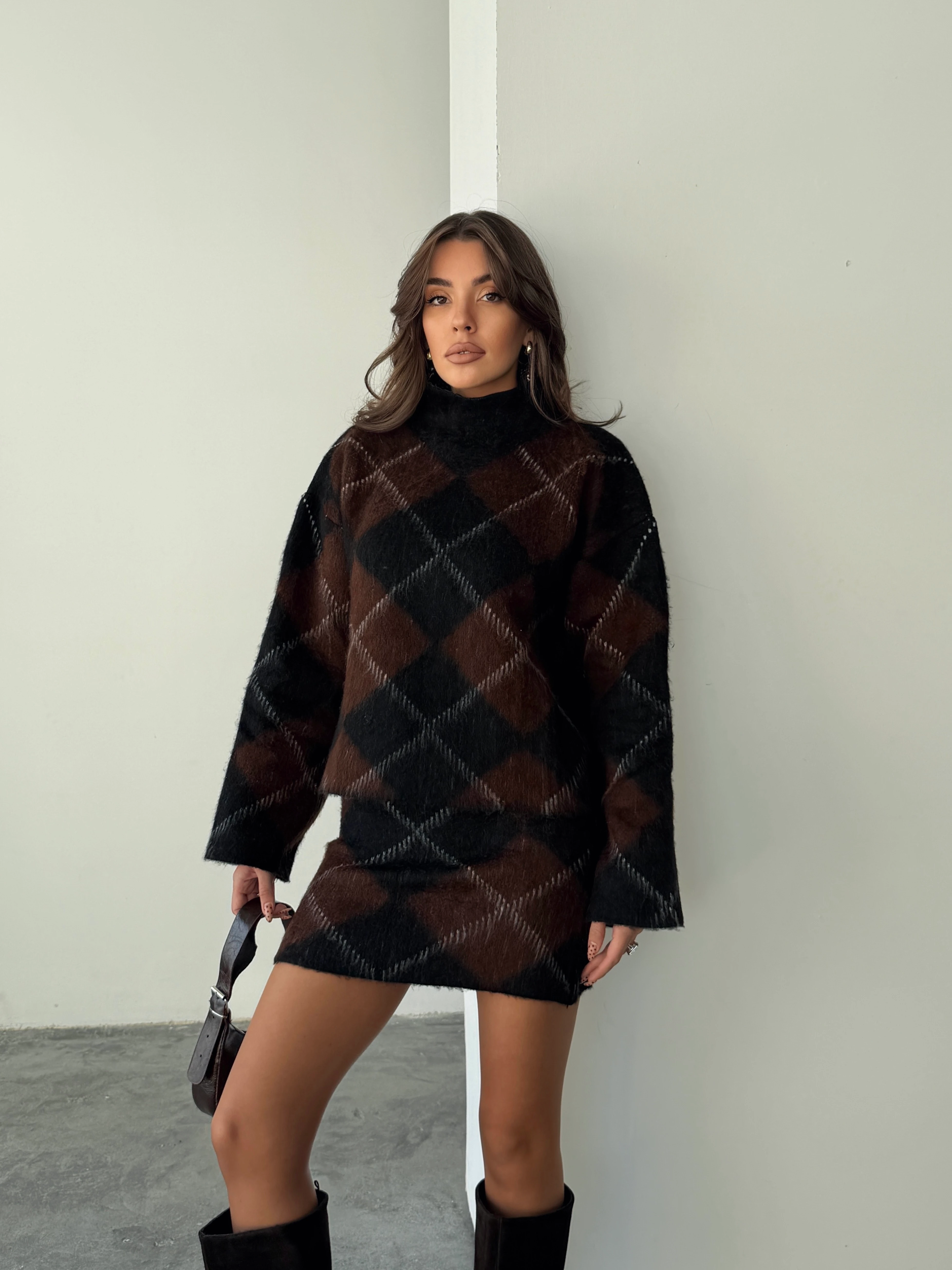 Baklava Desenli Etekli Triko Takım 