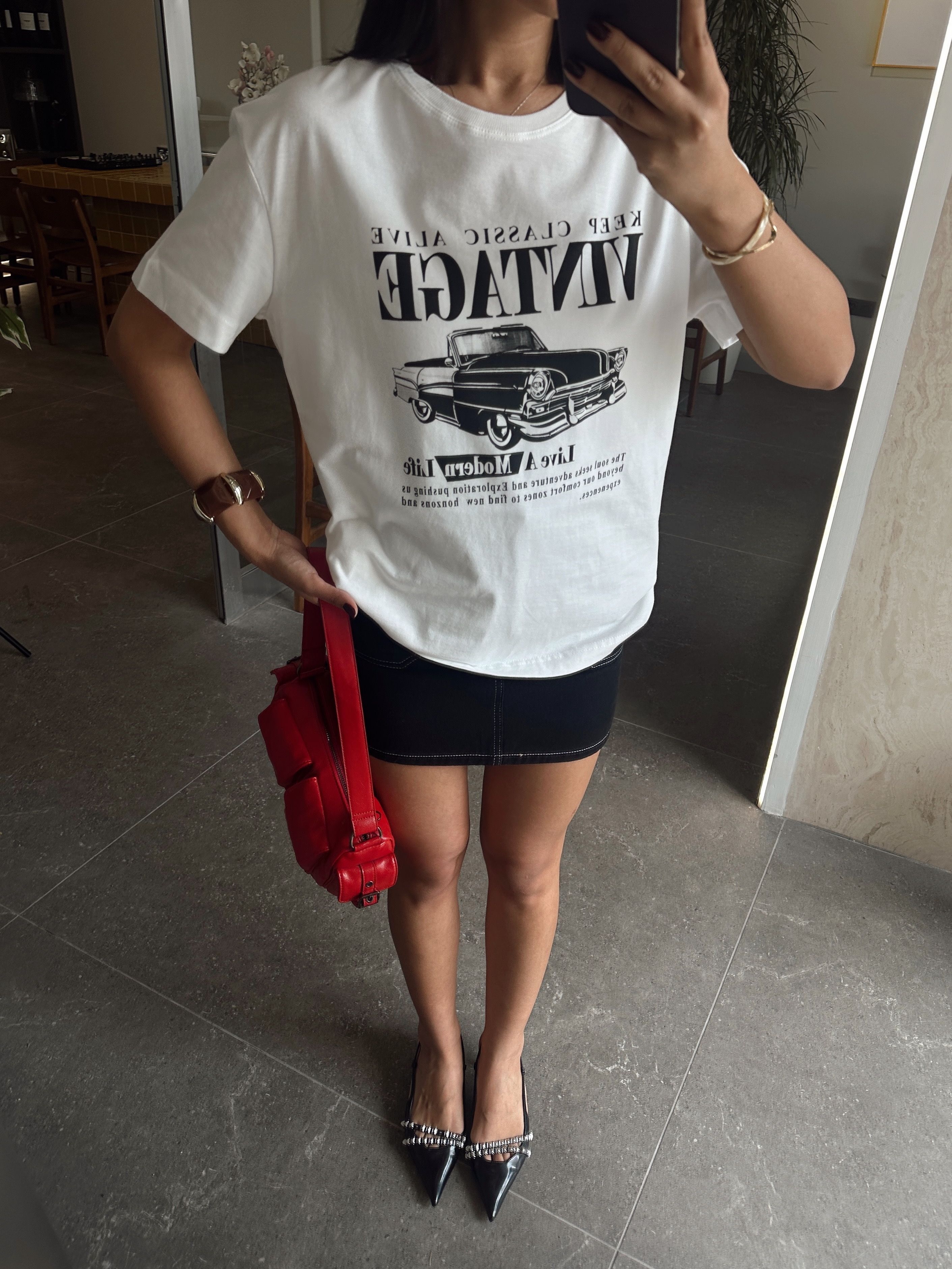 Vintage Car Baskı Basic - Beyaz