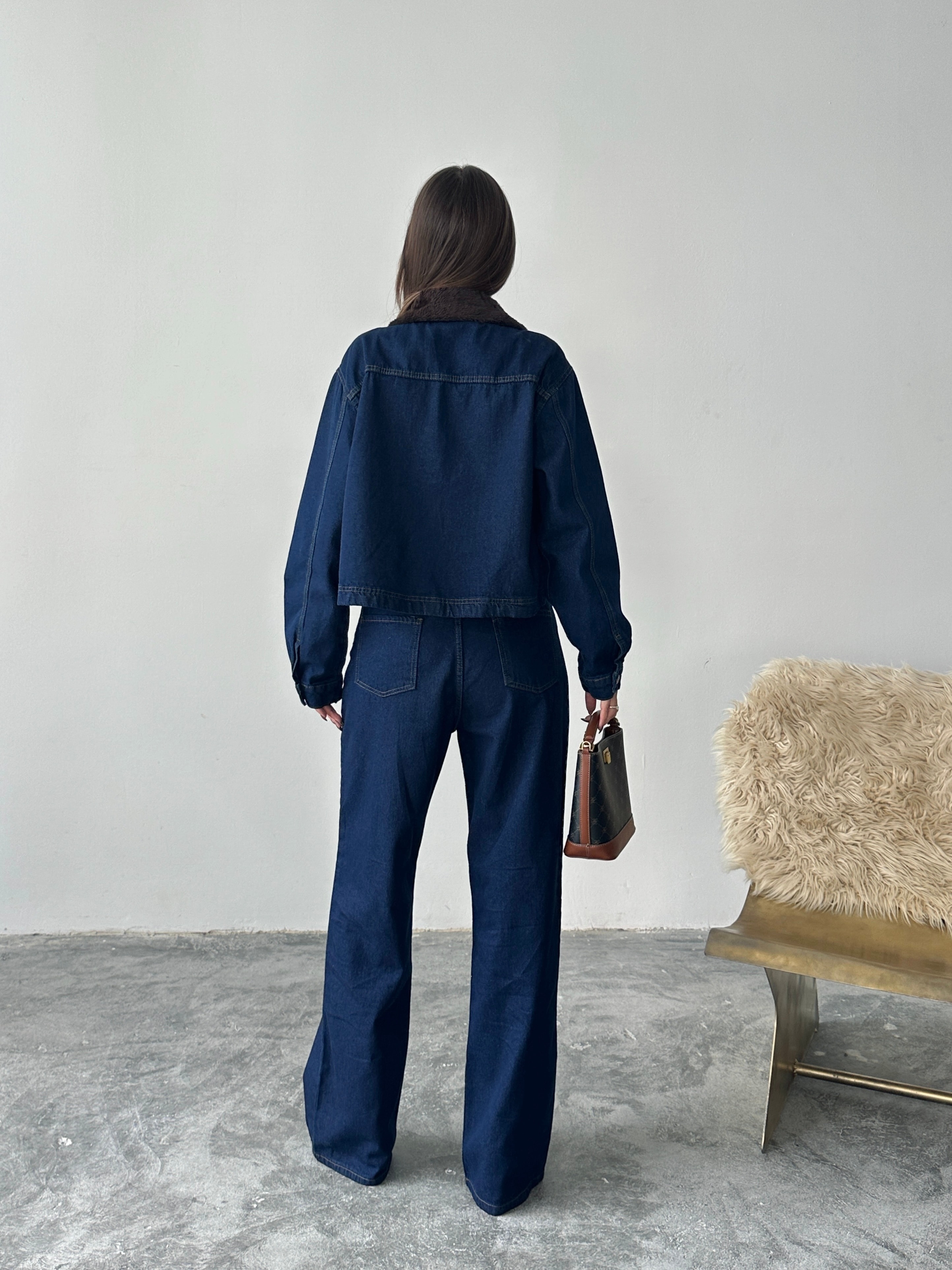 Yakası Kürklü Denim Takım