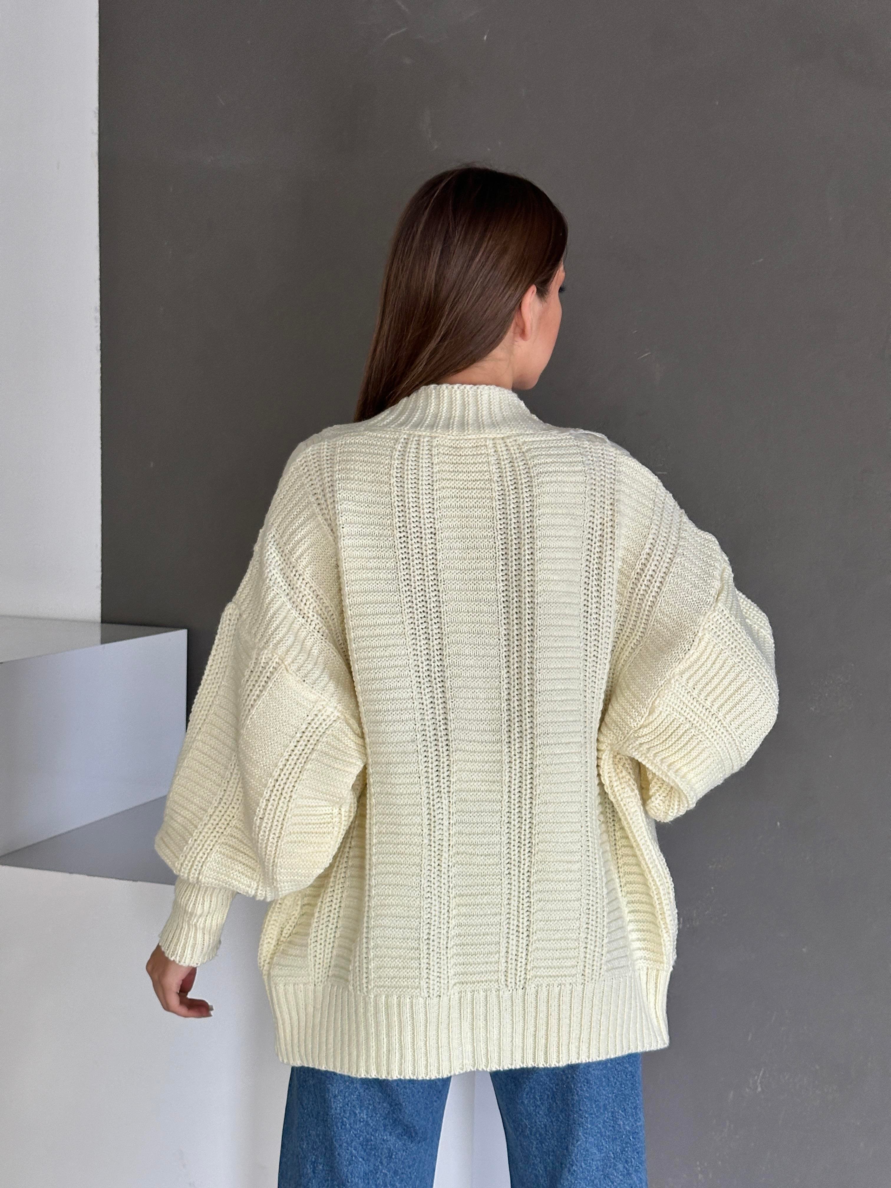 Düğmeli Oversize Örgü Hırka Krem