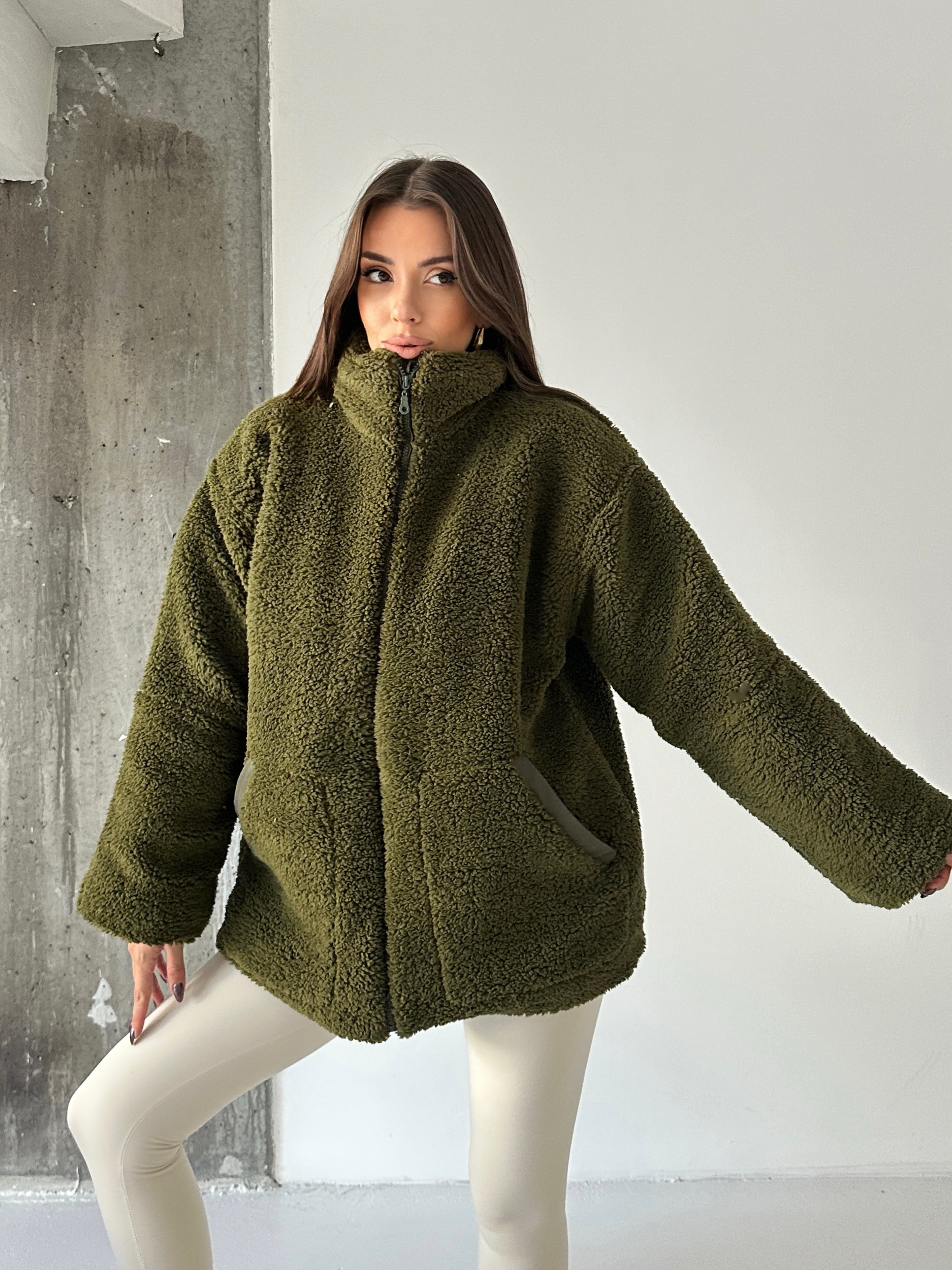İç Astarlı Oversize Peluş Mont  - Haki Yeşil