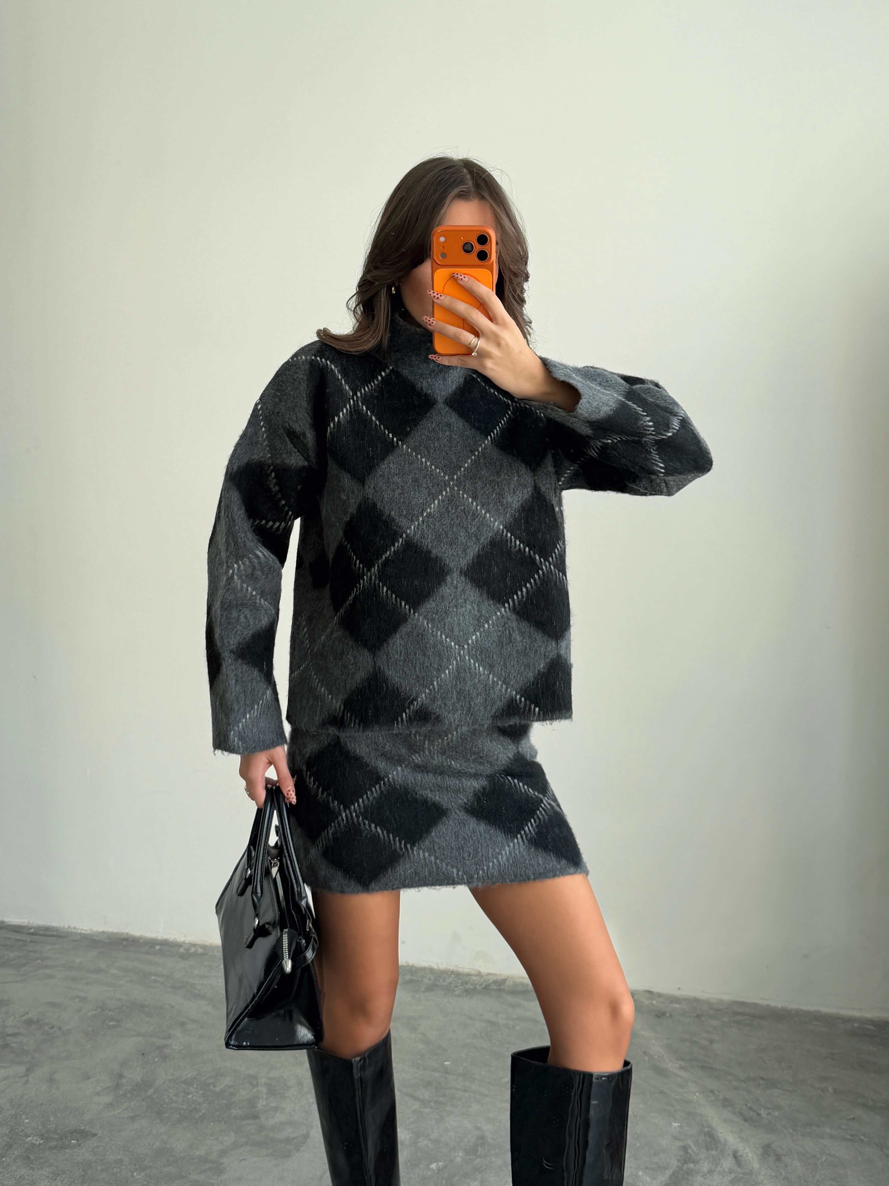 Baklava Desenli Etekli Triko Takım  - Gri