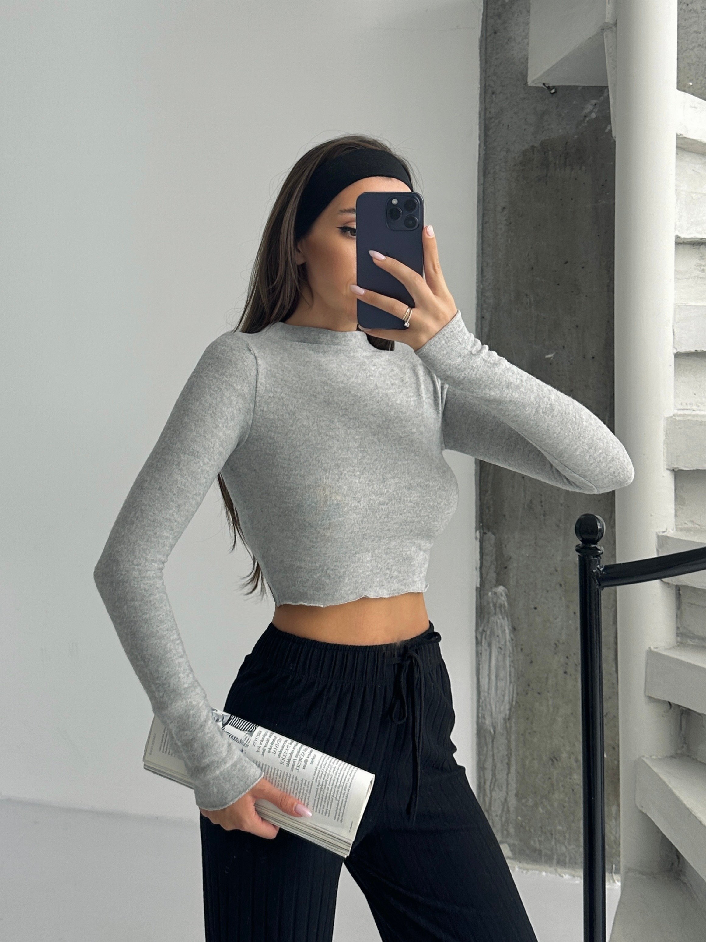 Dik Yaka Yumoş Crop - Gri
