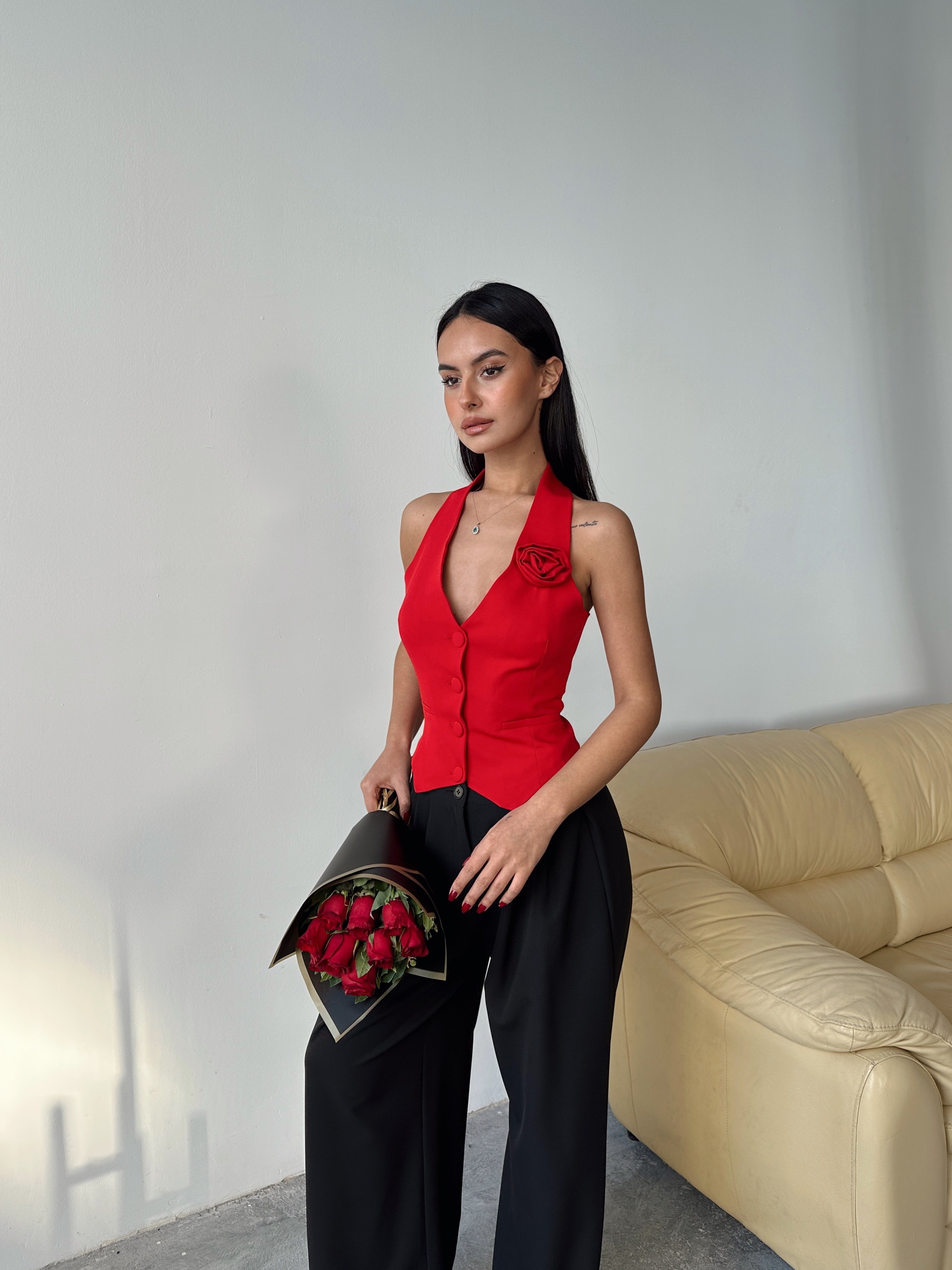Melody Yaka Gül Detay Yelek Kırmızı