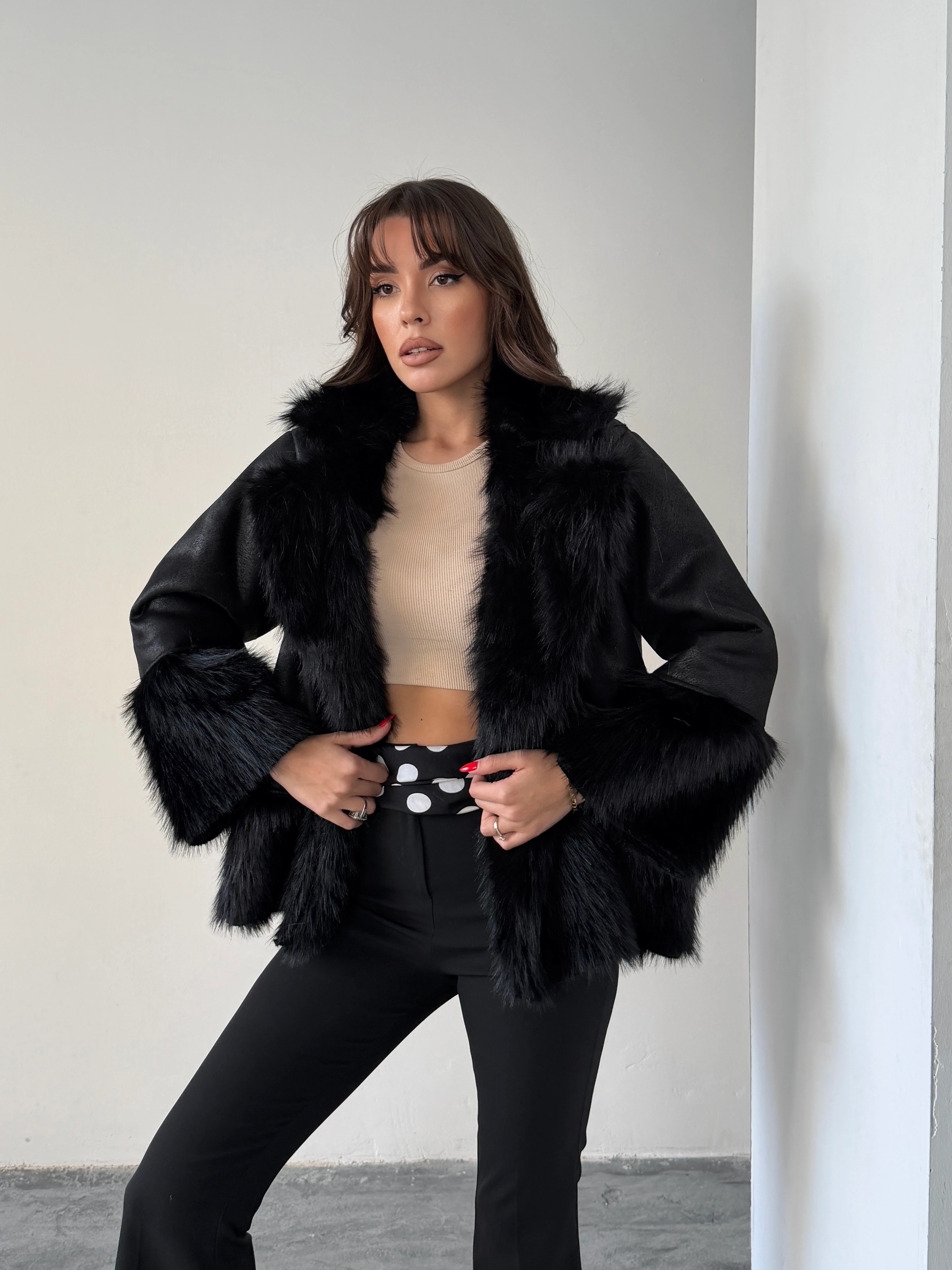 Kürklü Süet Kaban - Siyah