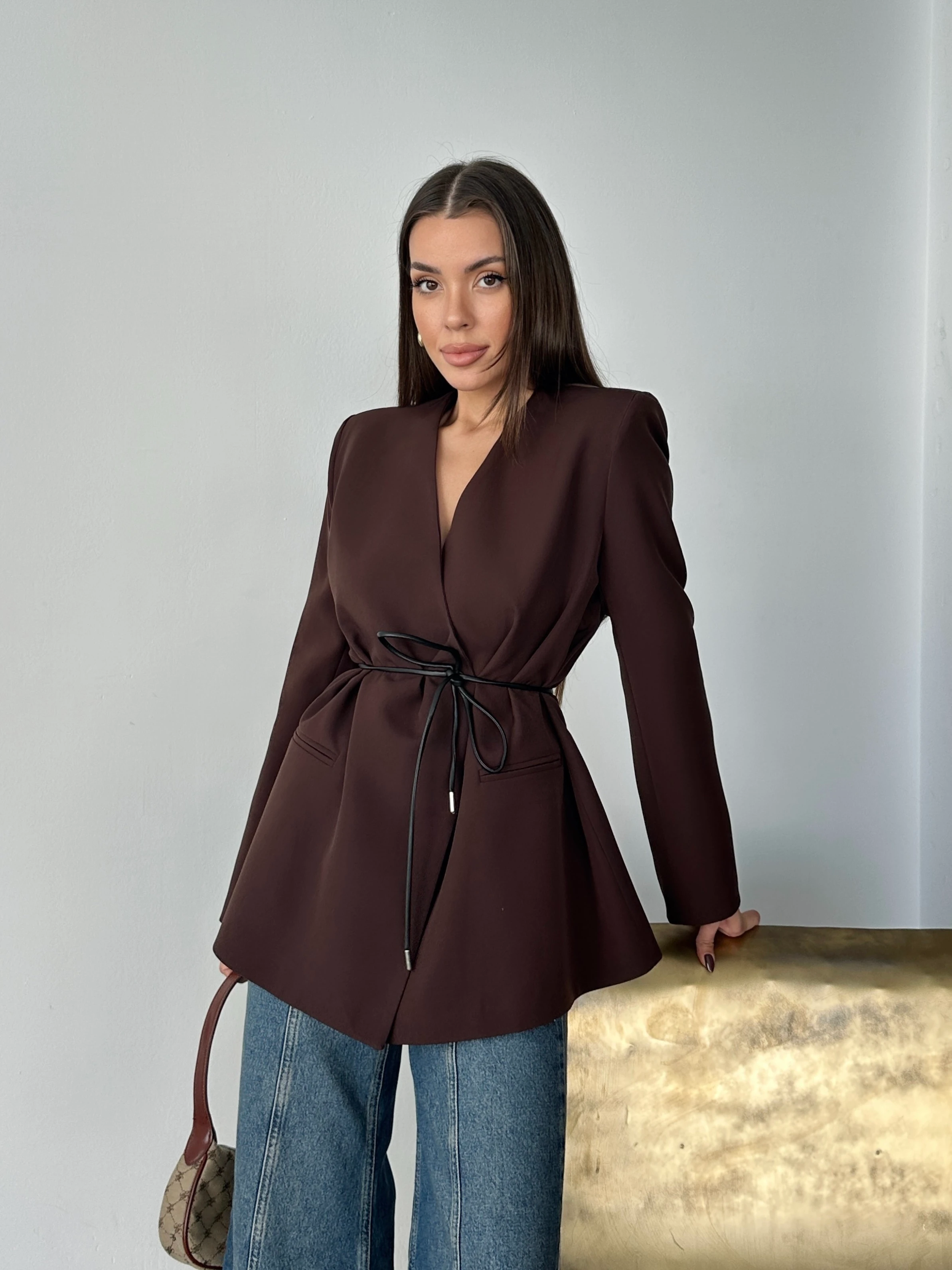 Deri Kemerli Blazer Ceket