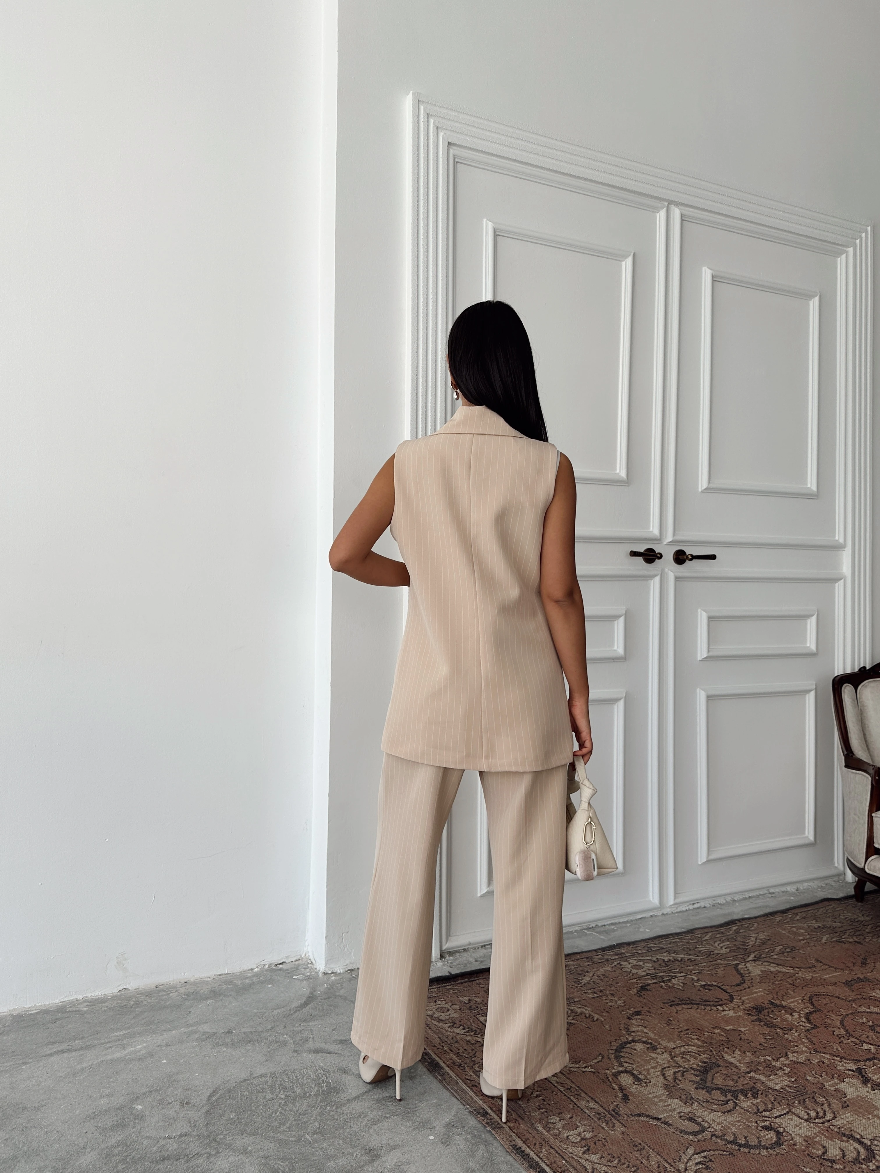 Ceket Yaka Line Yelek